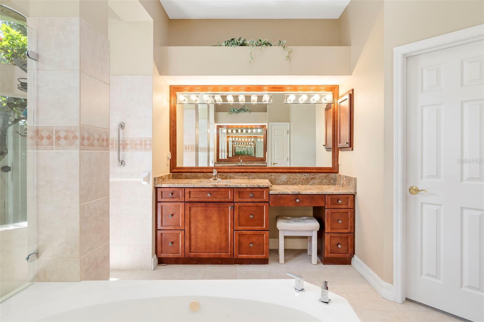 2528 Tom Morris, Sarasota, FL 34240
