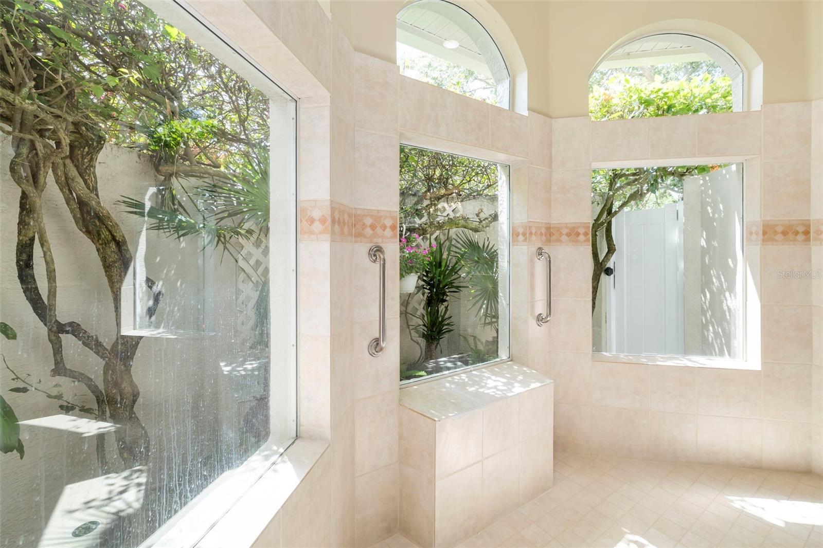 2528 Tom Morris, Sarasota, FL 34240
