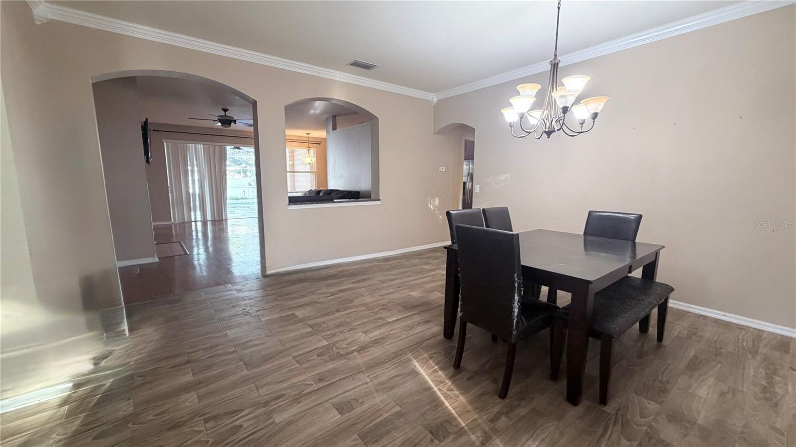 3806 Triple Jump, Valrico, FL 33596