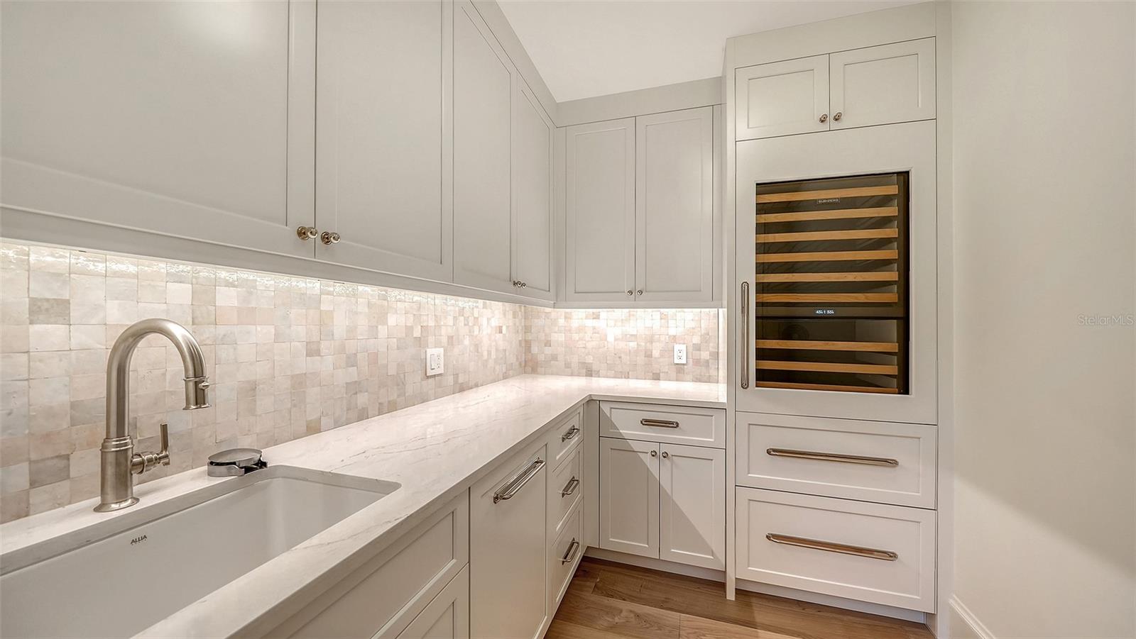 711 Old Compass, Longboat Key, FL 34228