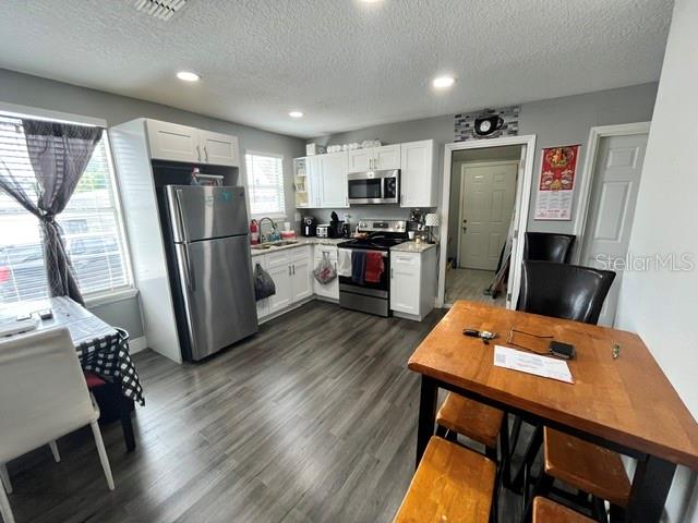 118 Stuart, Lake Wales, FL 33853