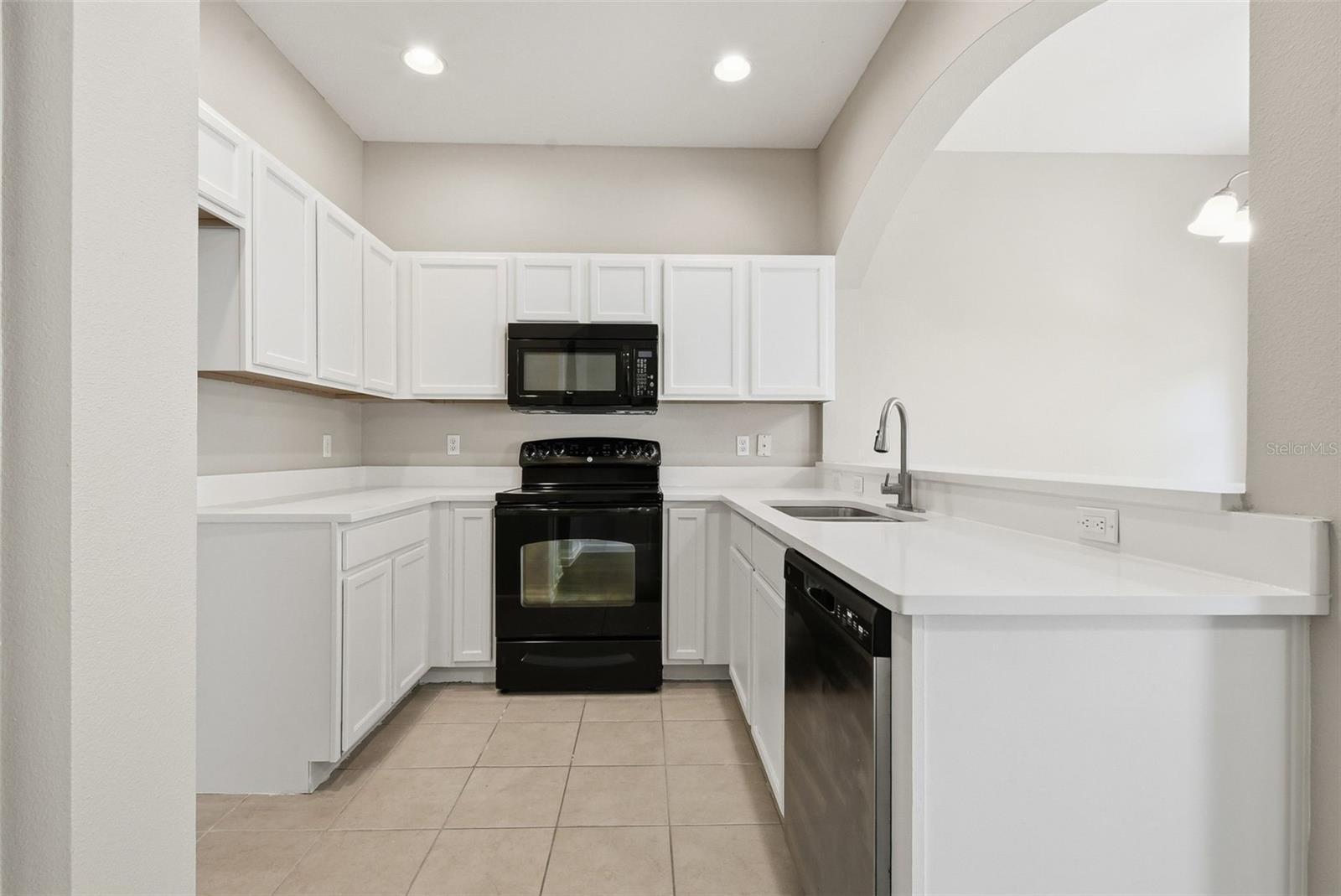 901 Pine Pointe, Orlando, FL 32828