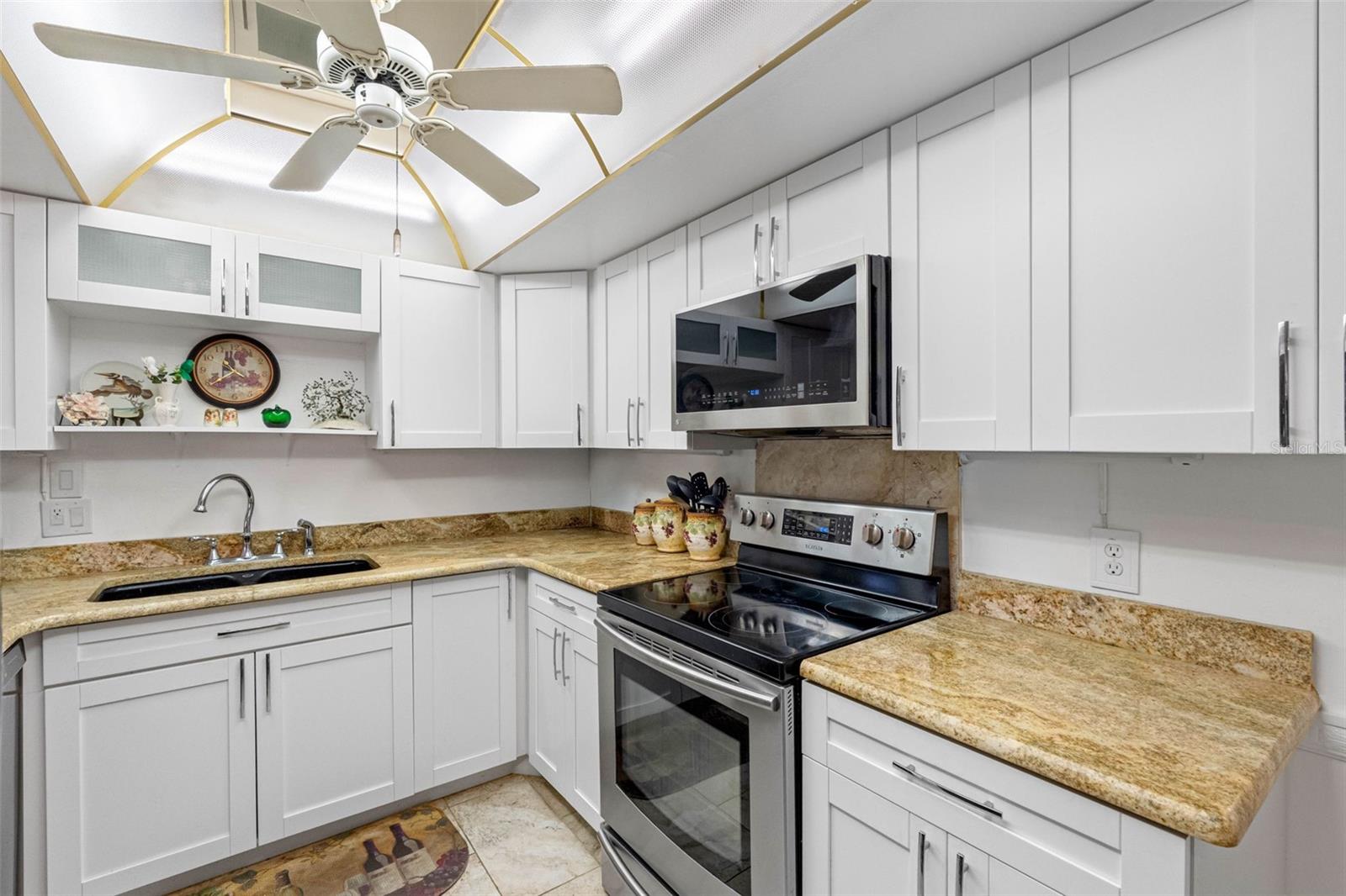 1430 Gulf Unit 501, Clearwater Beach, FL 33767