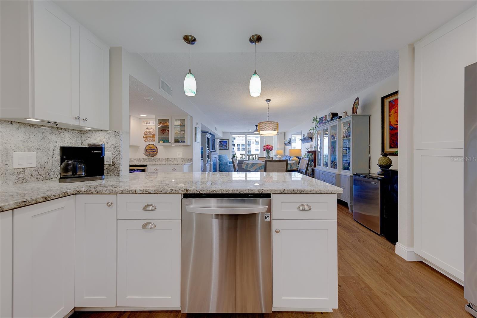 1460 Gulf Unit 305, Clearwater, FL 33767