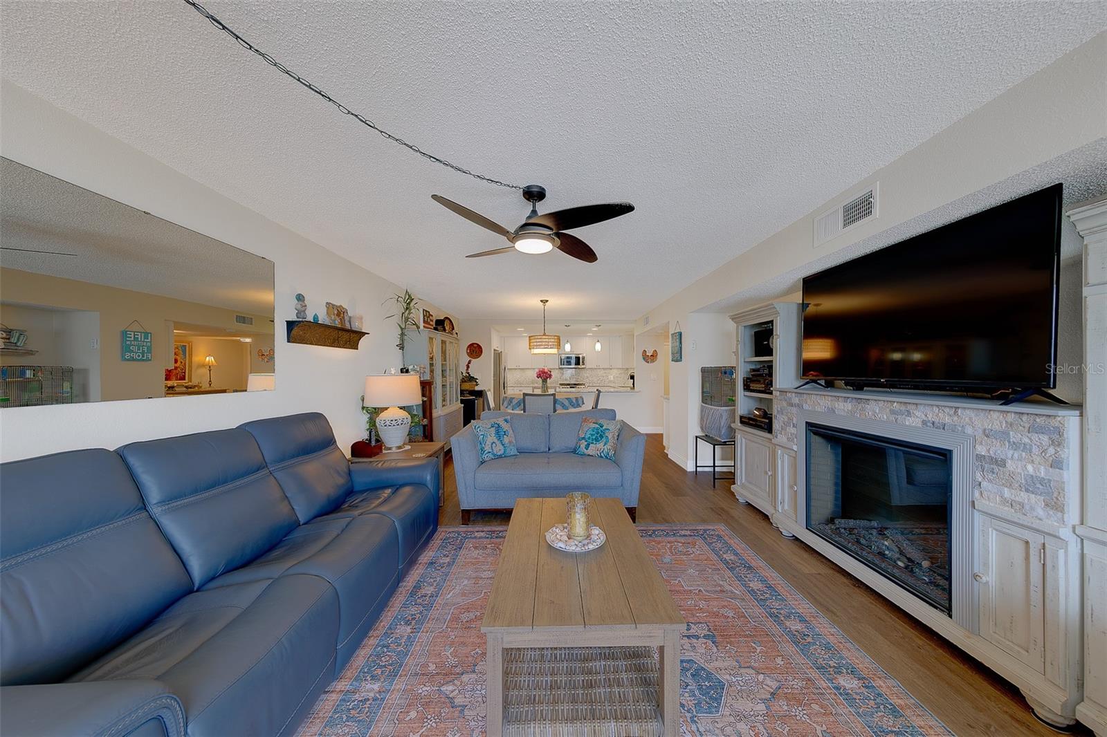 1460 Gulf Unit 305, Clearwater, FL 33767