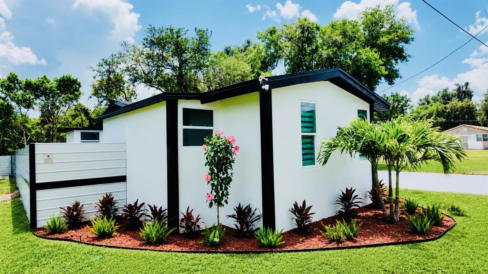 966 Clover, Deland, FL 32720