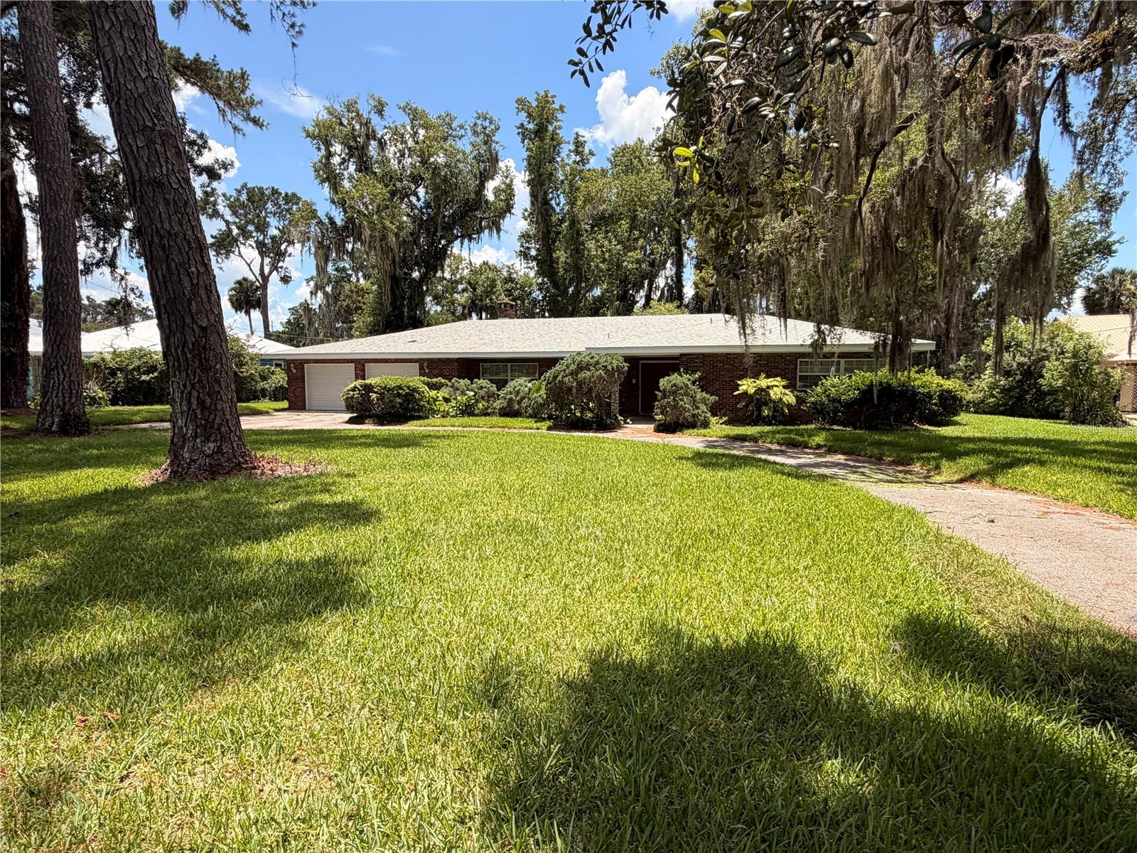 1940 Alice, Astor, FL 32102