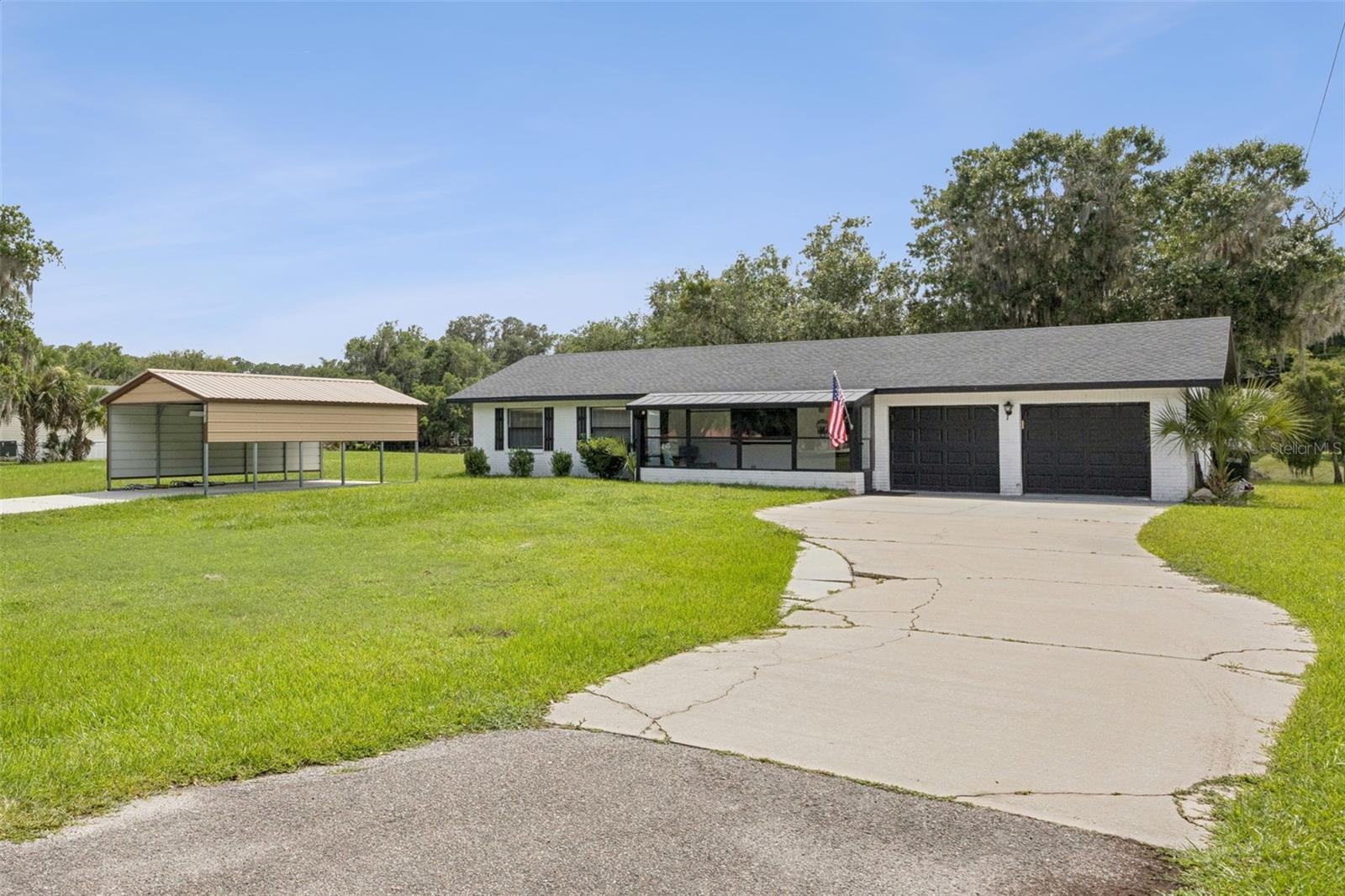 2082 Shady, Geneva, FL 32732