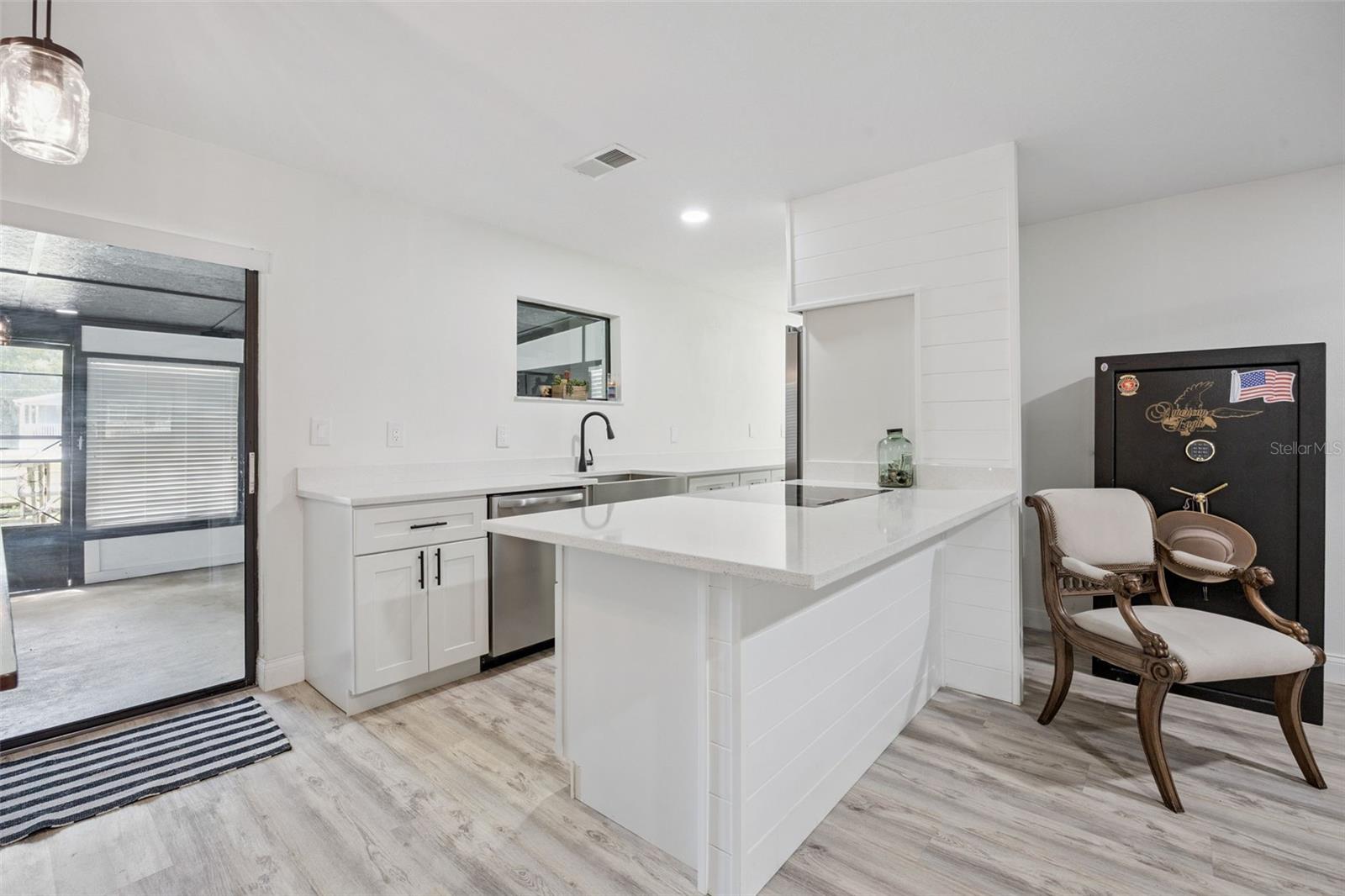 2082 Shady, Geneva, FL 32732