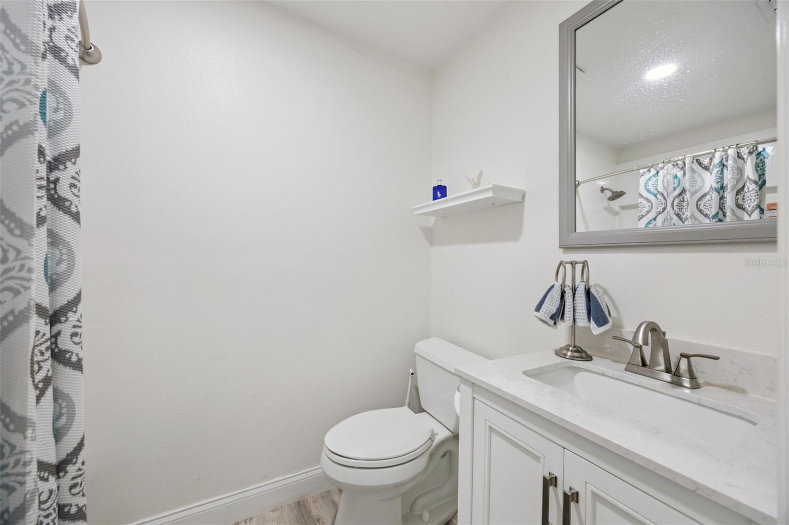 2082 Shady, Geneva, FL 32732