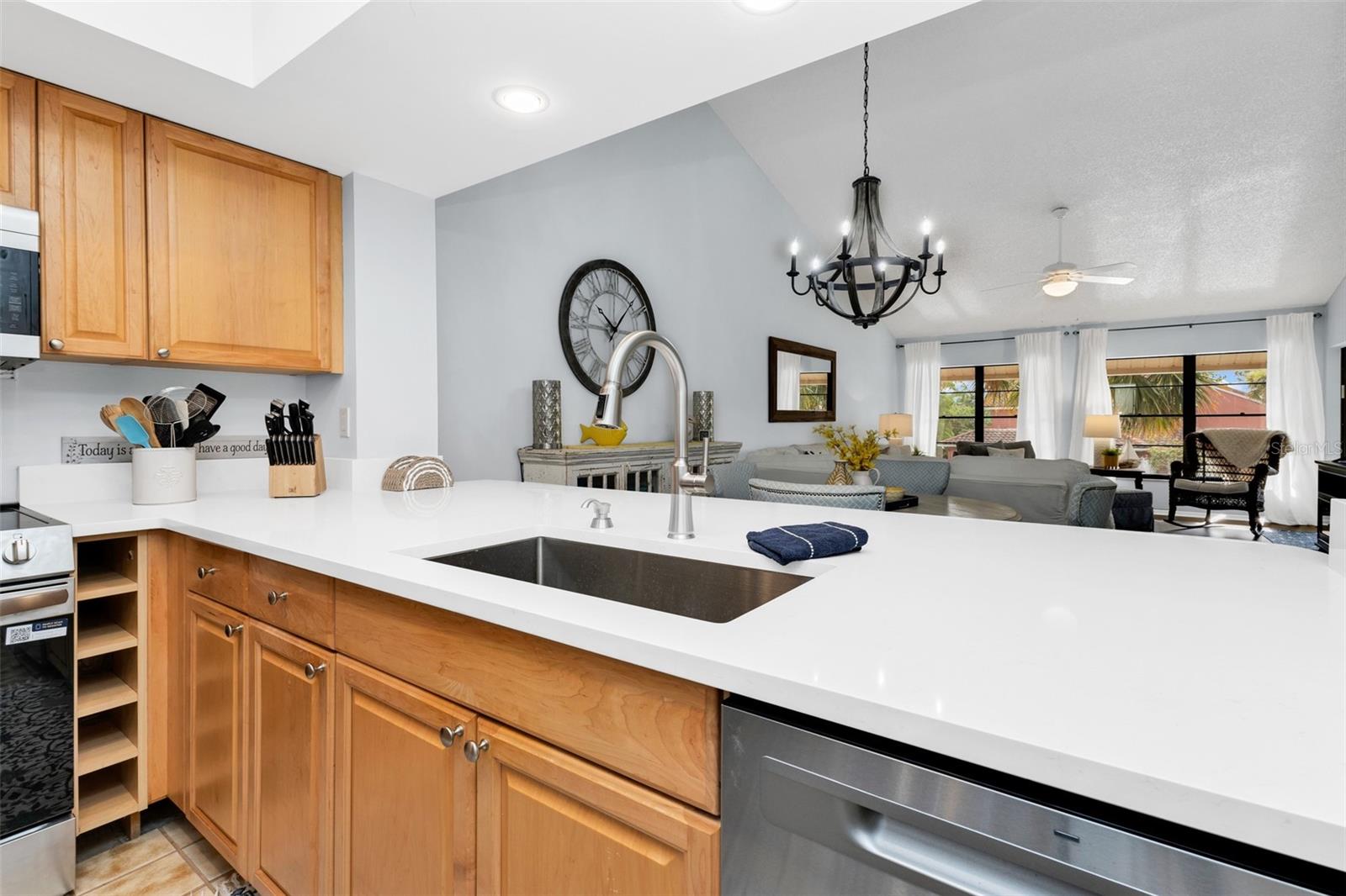 3013 Clark Unit 6, Sarasota, FL 34231