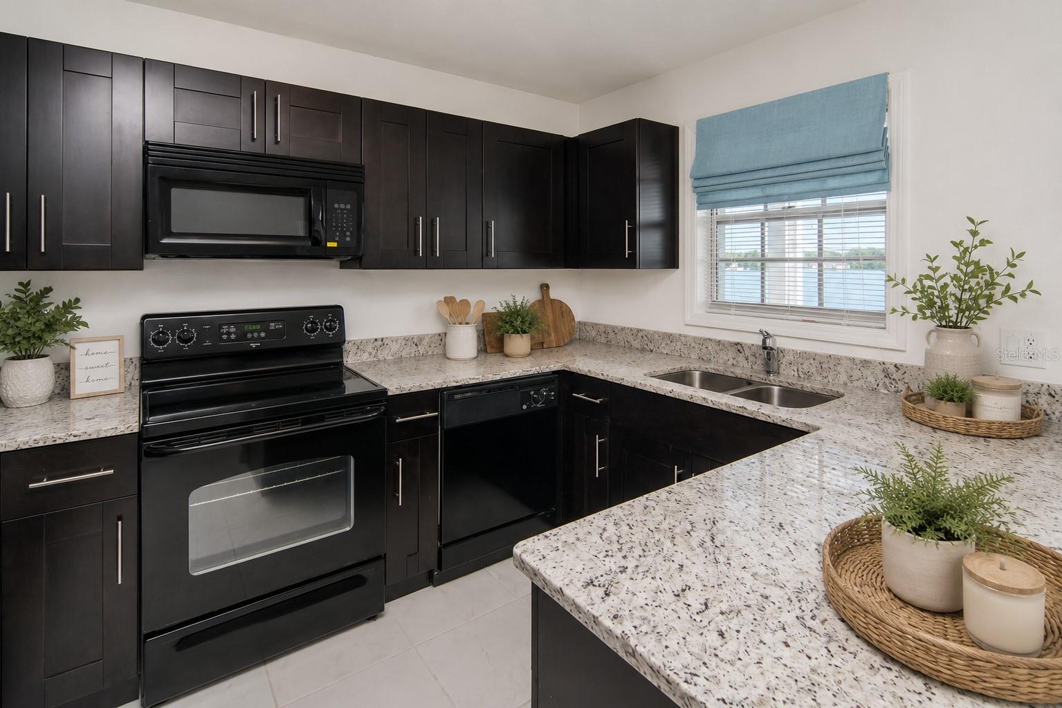205 Pompano Unit D, St Petersburg, FL 33705