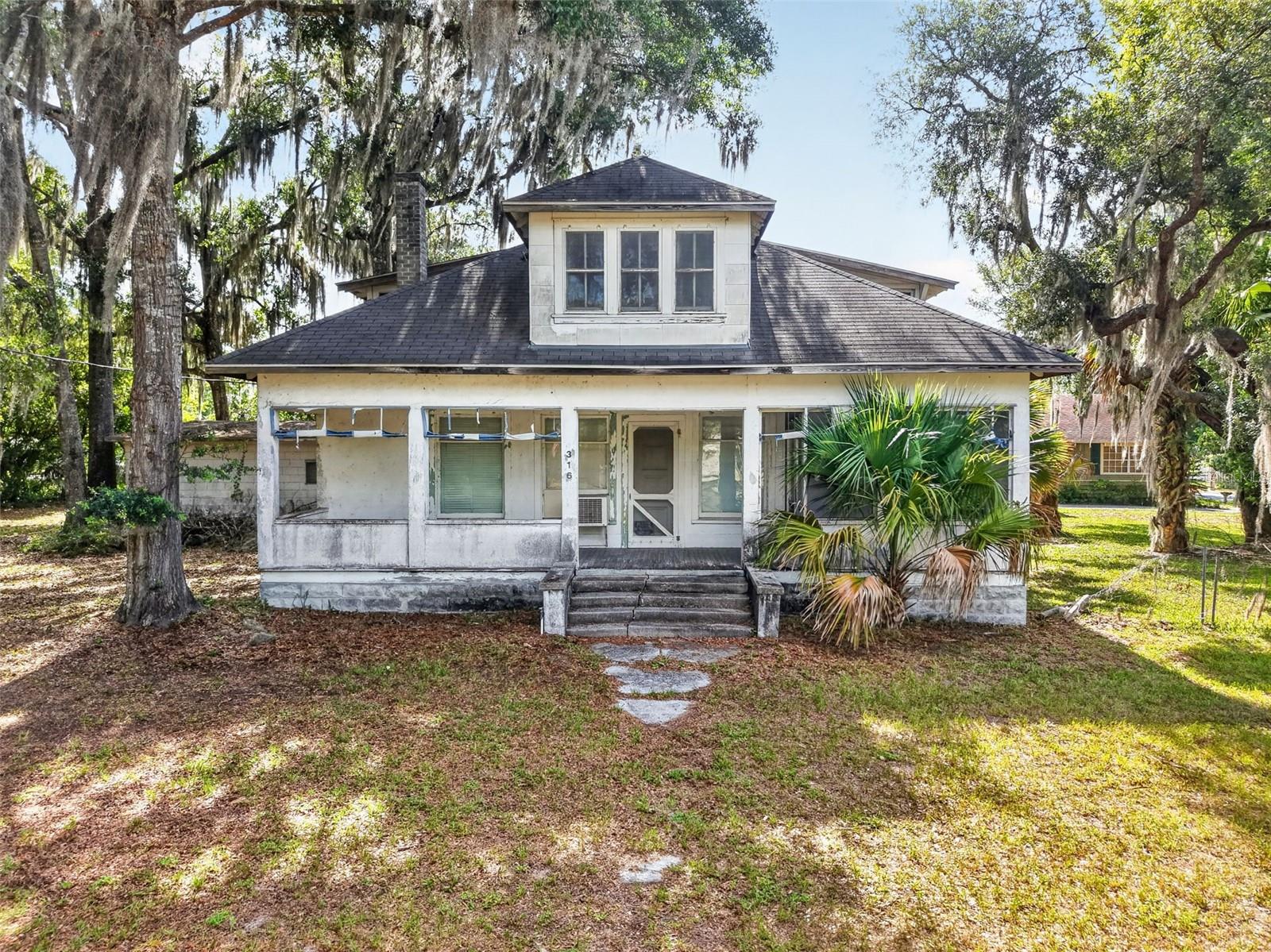 316 Highland, Mount Dora, FL 32757
