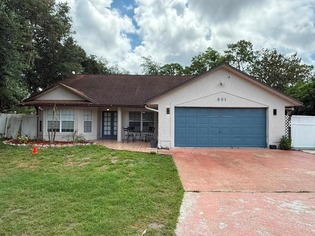 601 Dean, Orlando, FL 32825