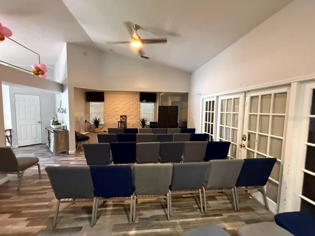 601 Dean, Orlando, FL 32825