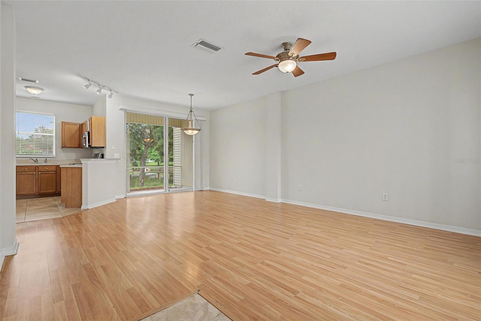 12216 Country White Unit 12216, Tampa, FL 33635
