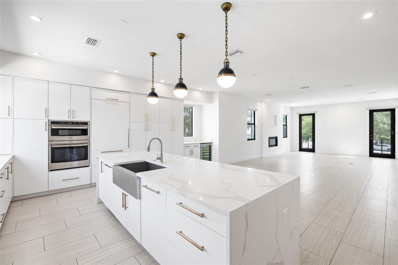 2814 Barcelona, Tampa, FL 33629