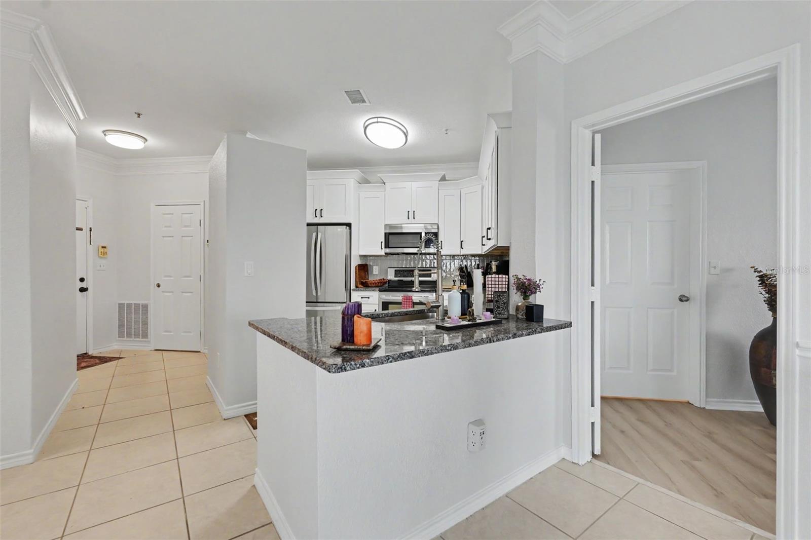 4306 Bayside Village Unit 301, Tampa, FL 33615