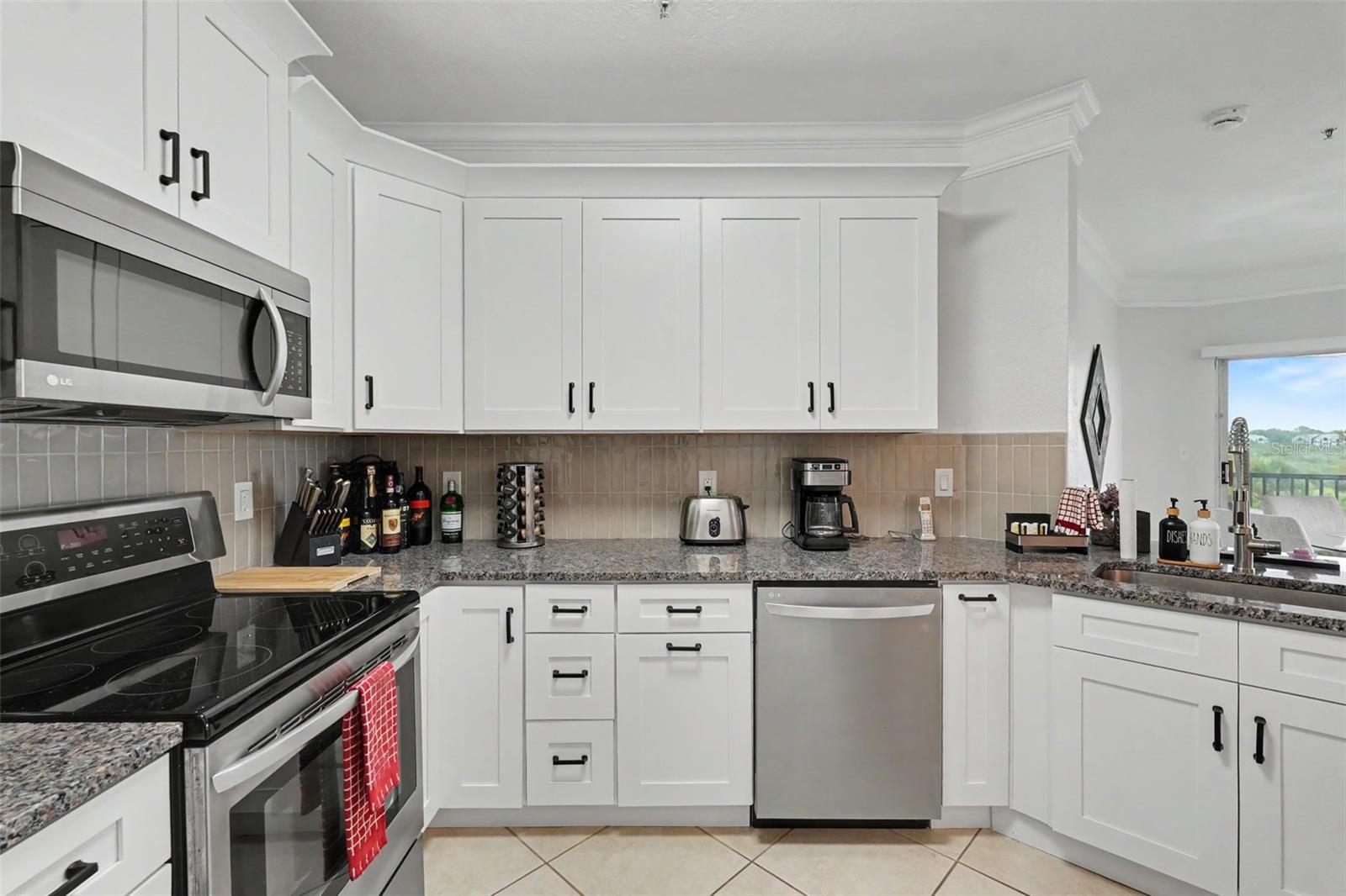 4306 Bayside Village Unit 301, Tampa, FL 33615