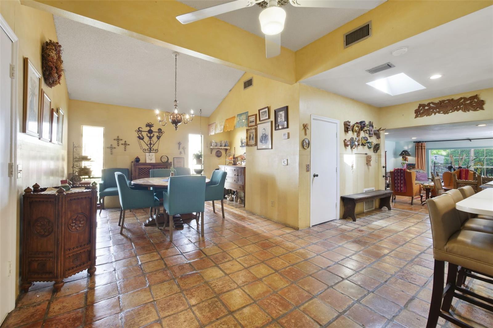 1121 Shorewood, Orlando, FL 32806