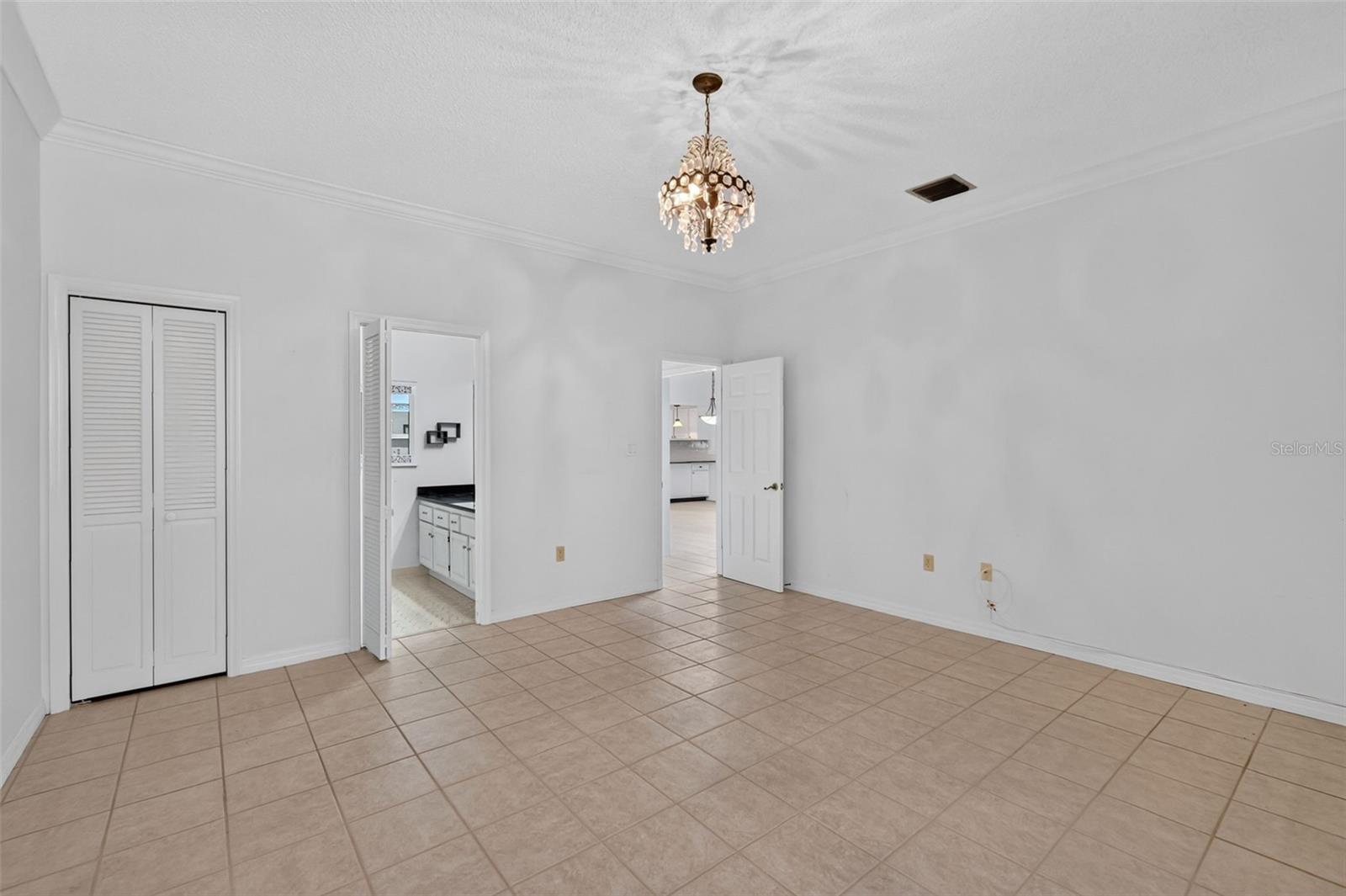 1111 Lakeshore Unit C3, Eustis, FL 32726