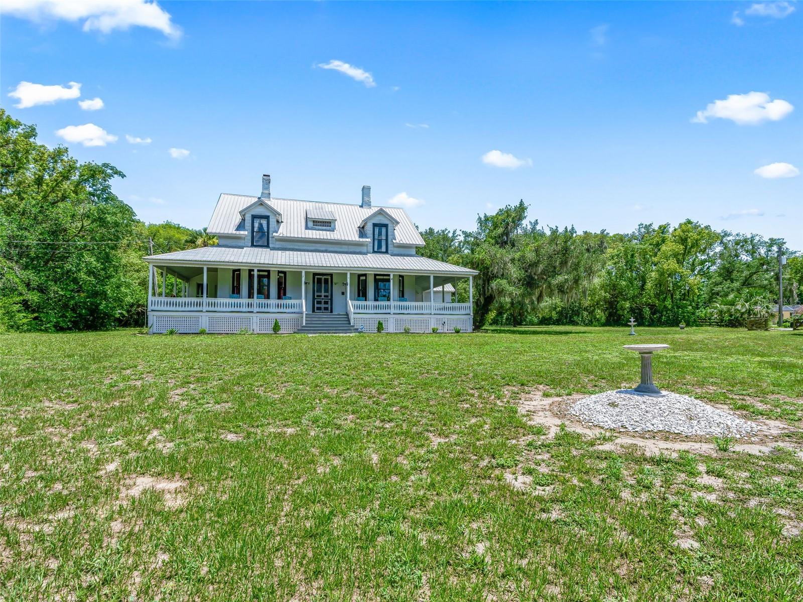 511 Mirror Lake, Fruitland Park, FL 34731