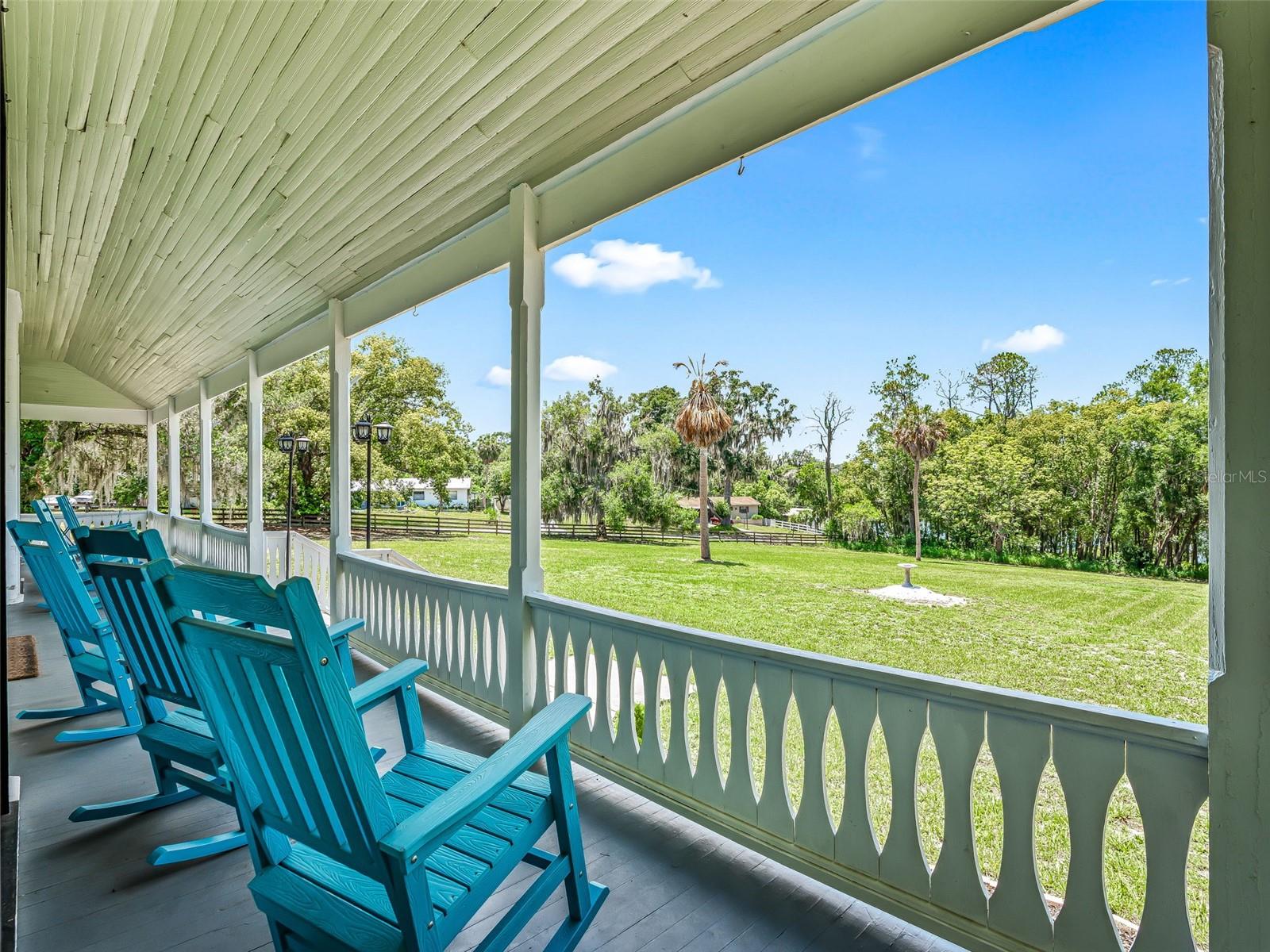 511 Mirror Lake, Fruitland Park, FL 34731