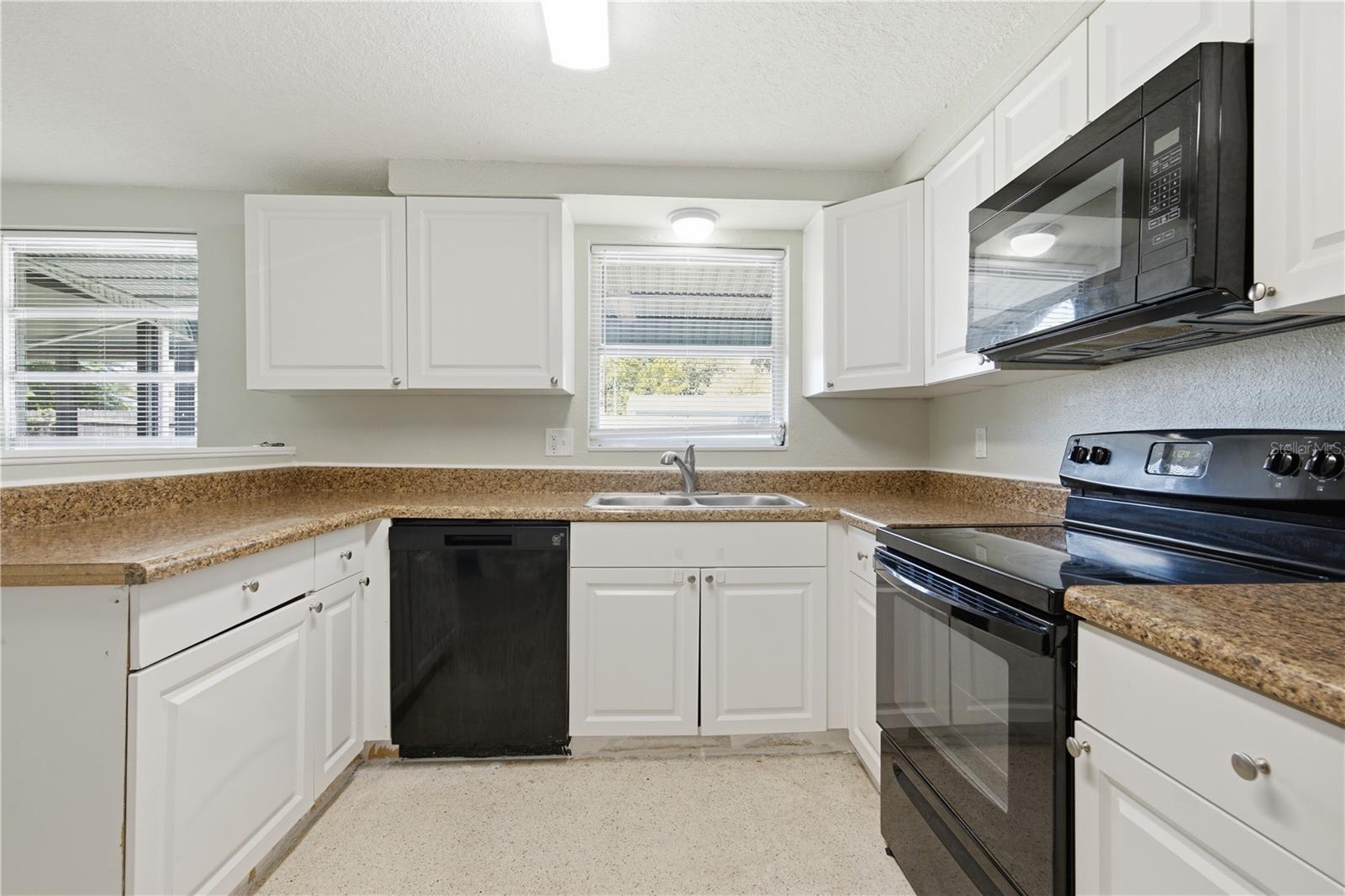 2051 Peggy, Holiday, FL 34690