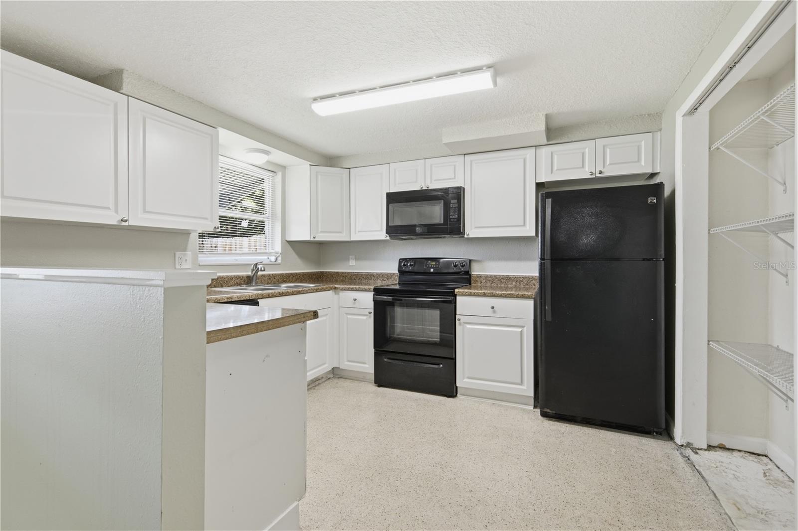 2051 Peggy, Holiday, FL 34690