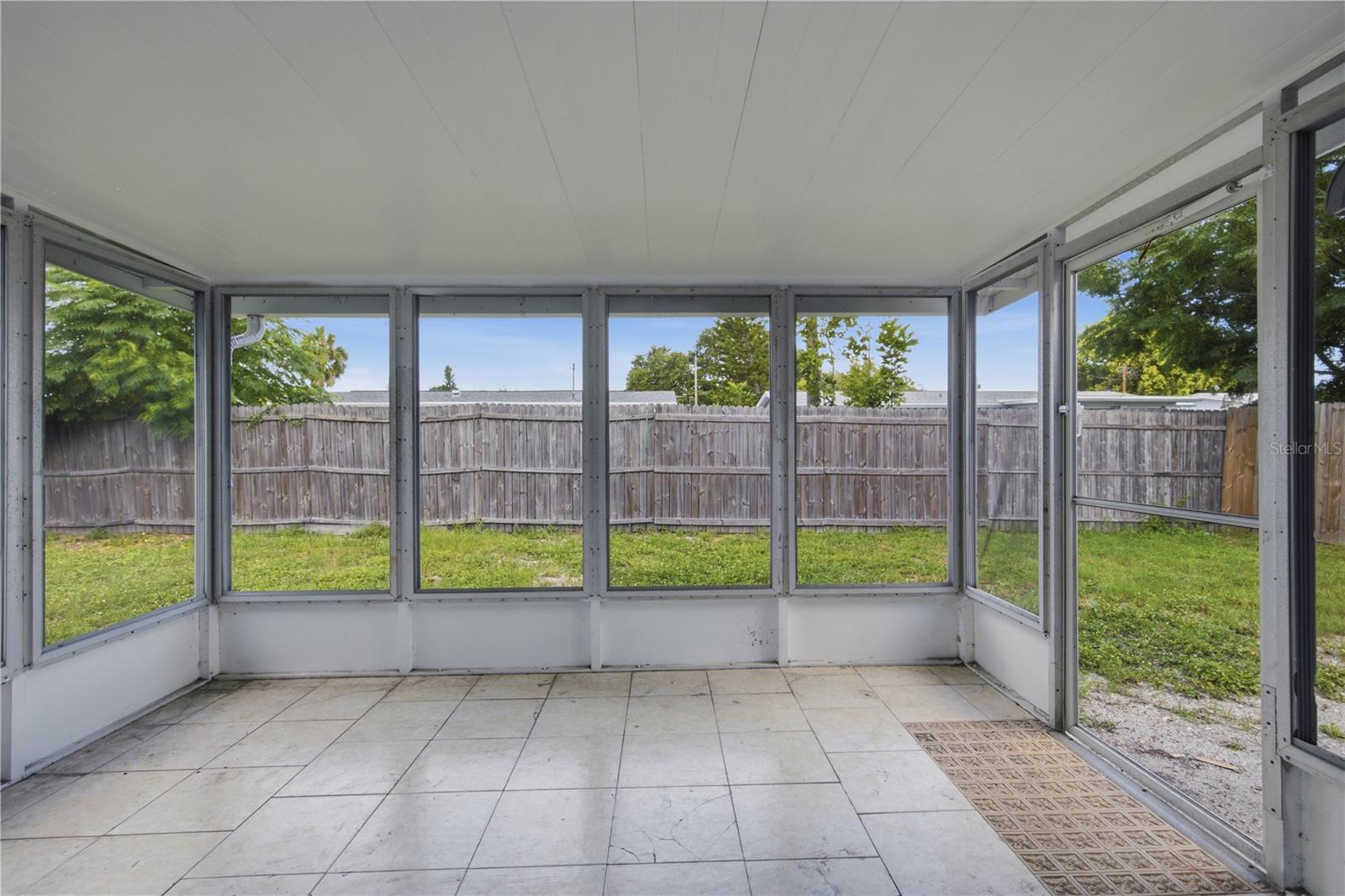2051 Peggy, Holiday, FL 34690