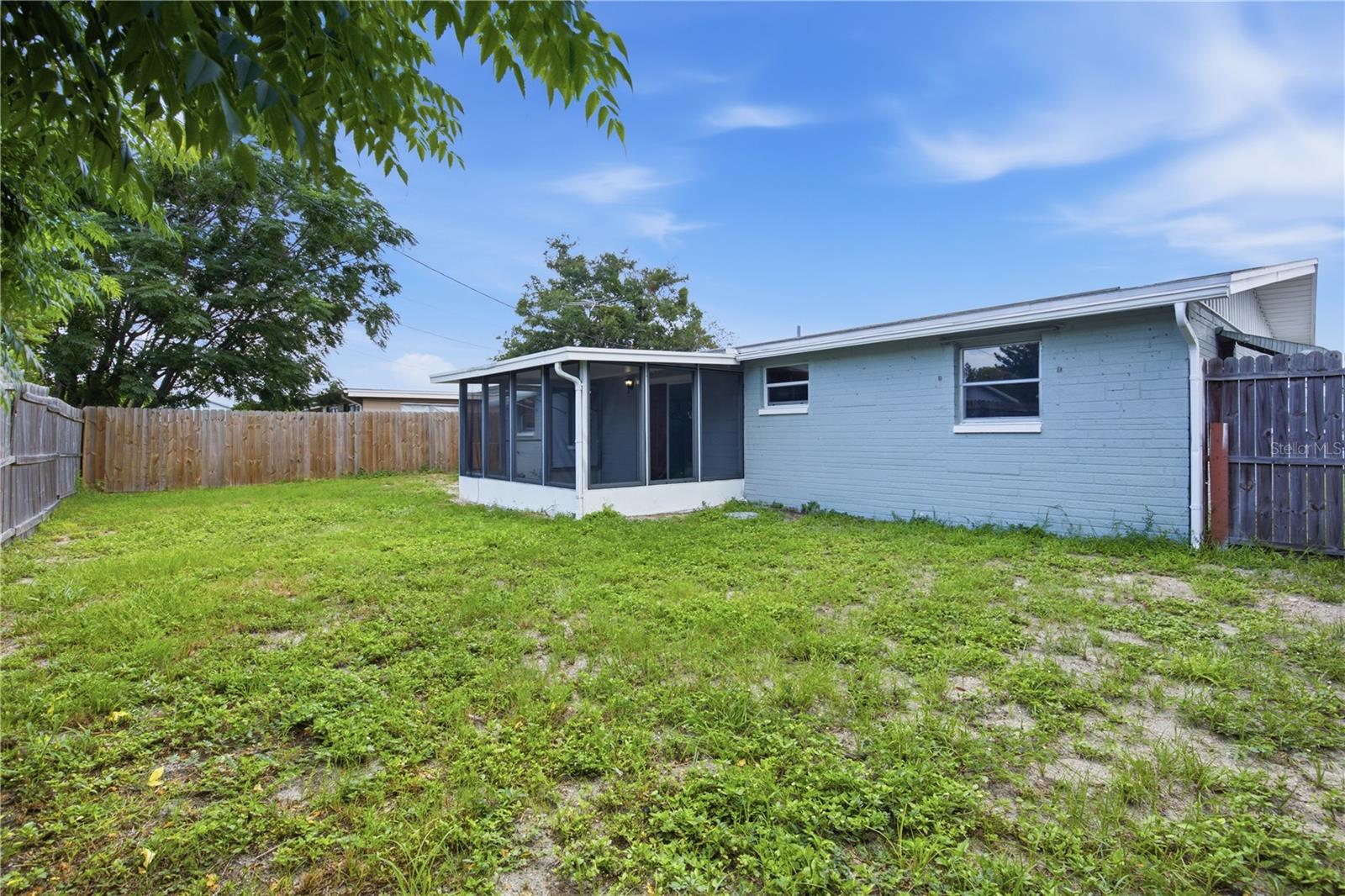 2051 Peggy, Holiday, FL 34690