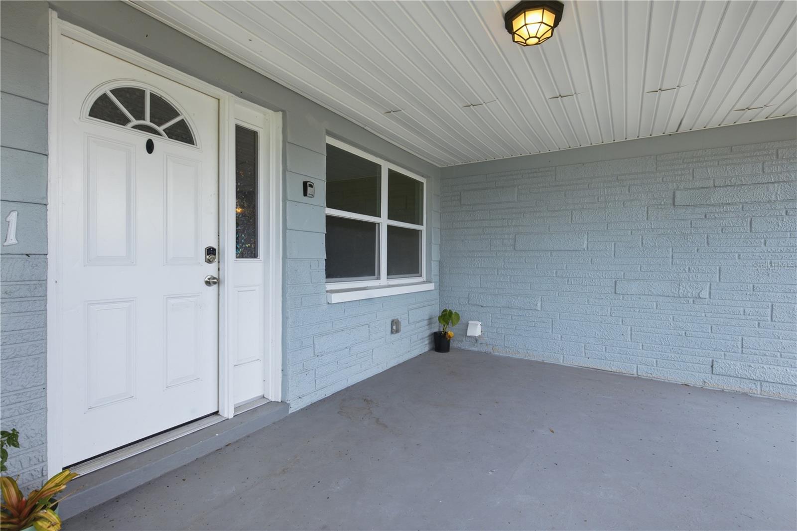 2051 Peggy, Holiday, FL 34690