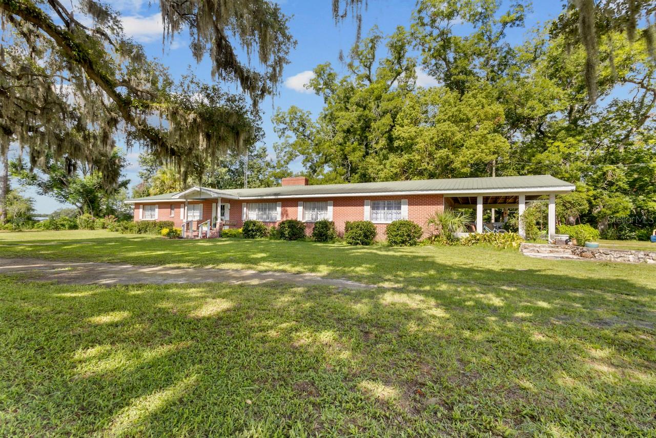 18951 15th, Williston, FL 32696