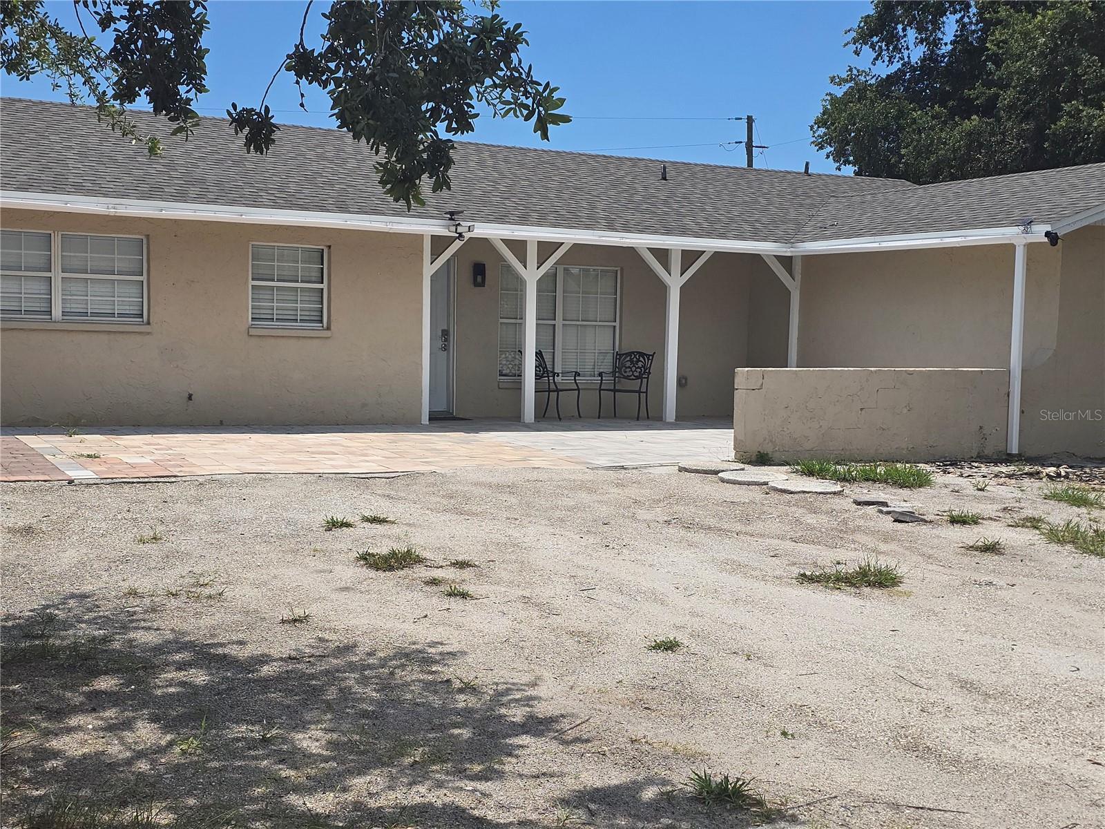 537 Melody, Sarasota, FL 34237