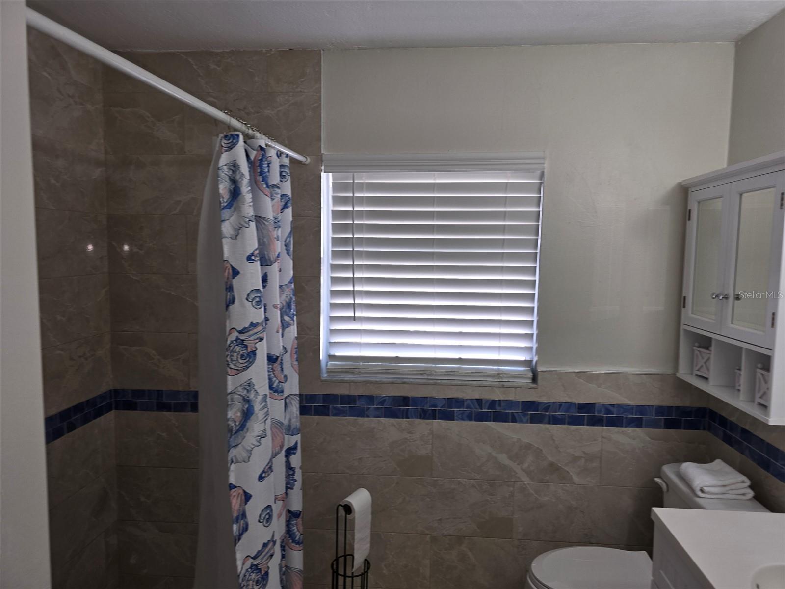 537 Melody, Sarasota, FL 34237