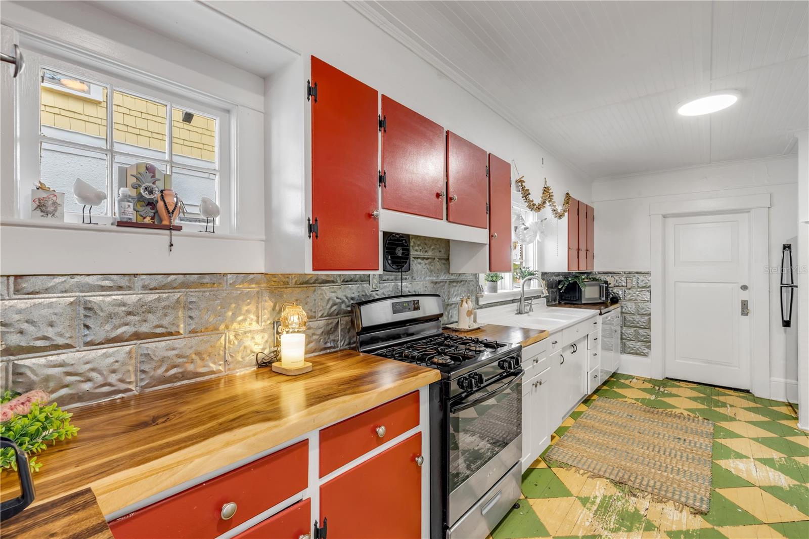 407 Magnolia, New Smyrna Beach, FL 32168