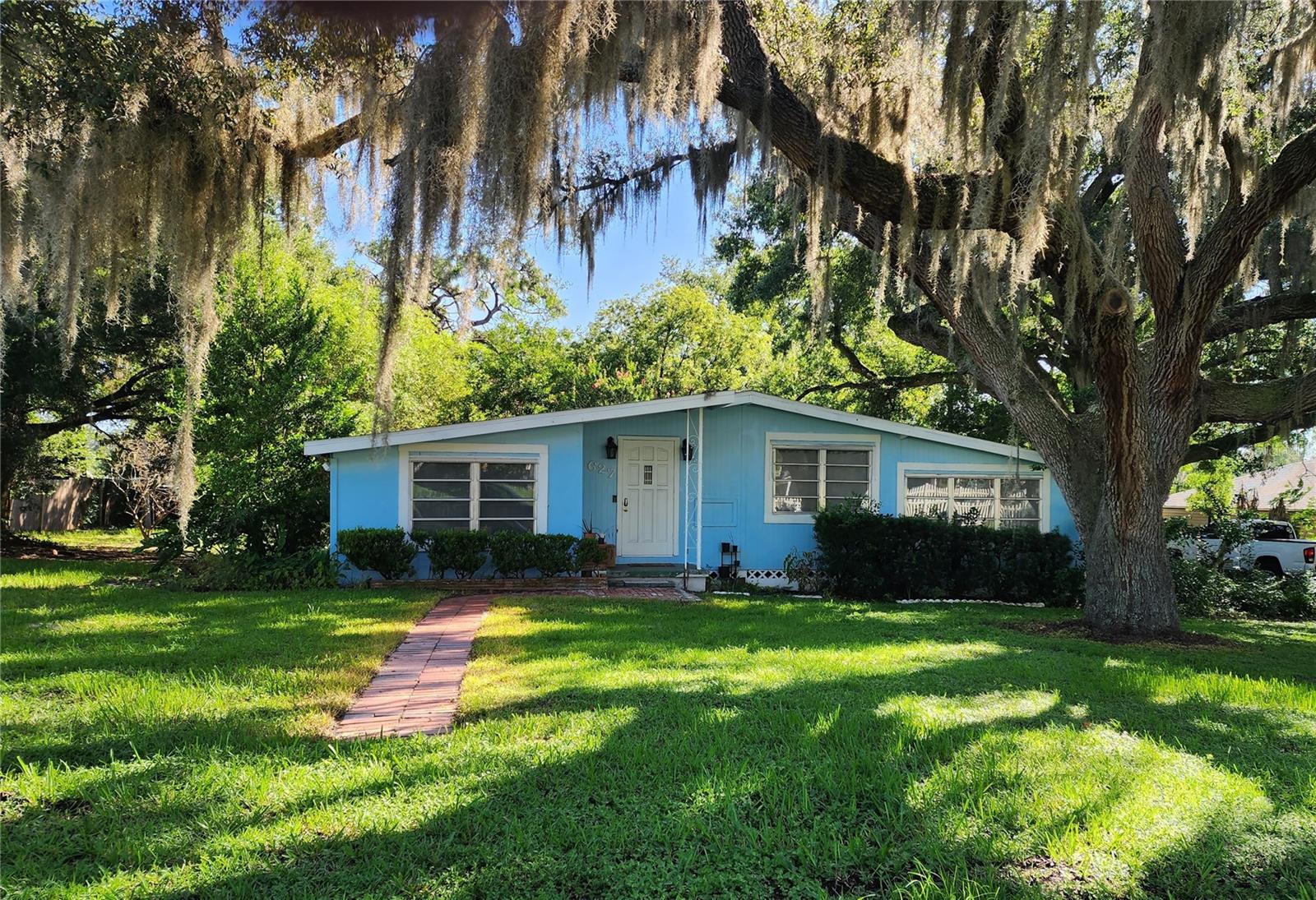 627 Warner, Groveland, FL 34736