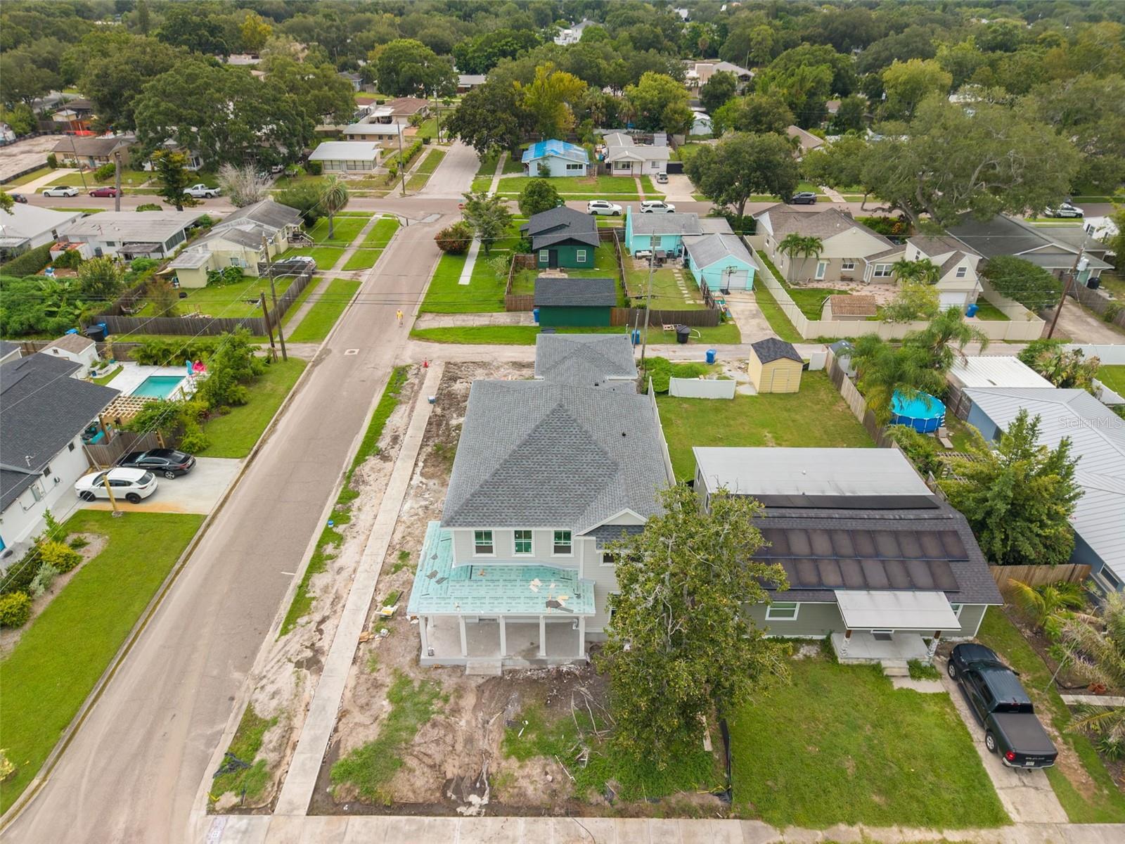 995 48th, St Petersburg, FL 33703