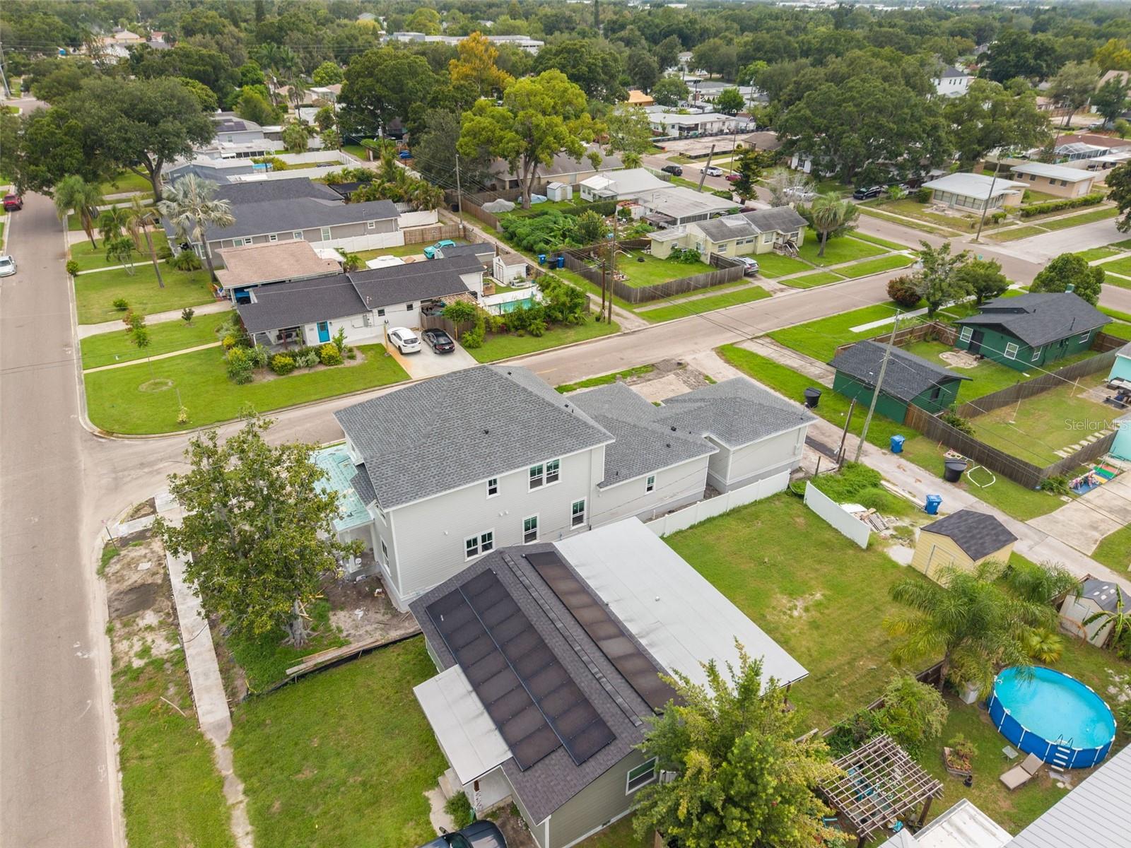 995 48th, St Petersburg, FL 33703
