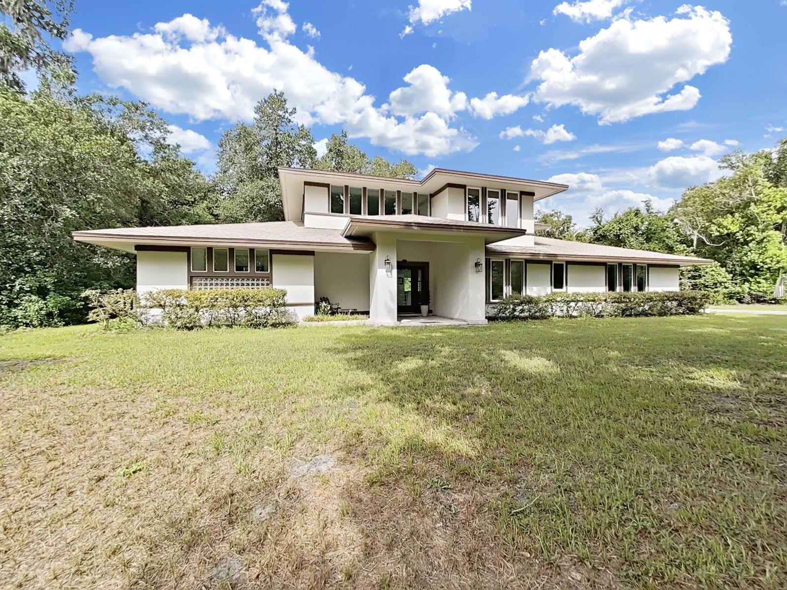 1729 Fats, Seffner, FL 33584
