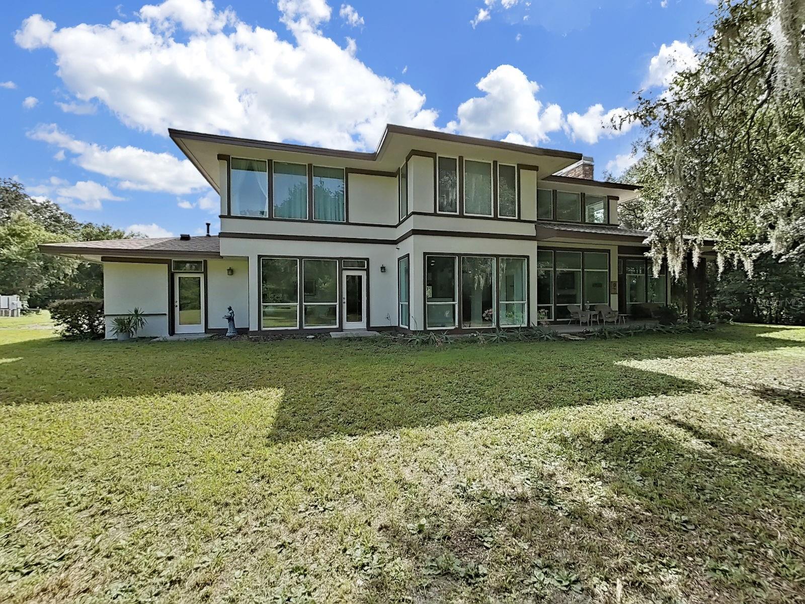 1729 Fats, Seffner, FL 33584