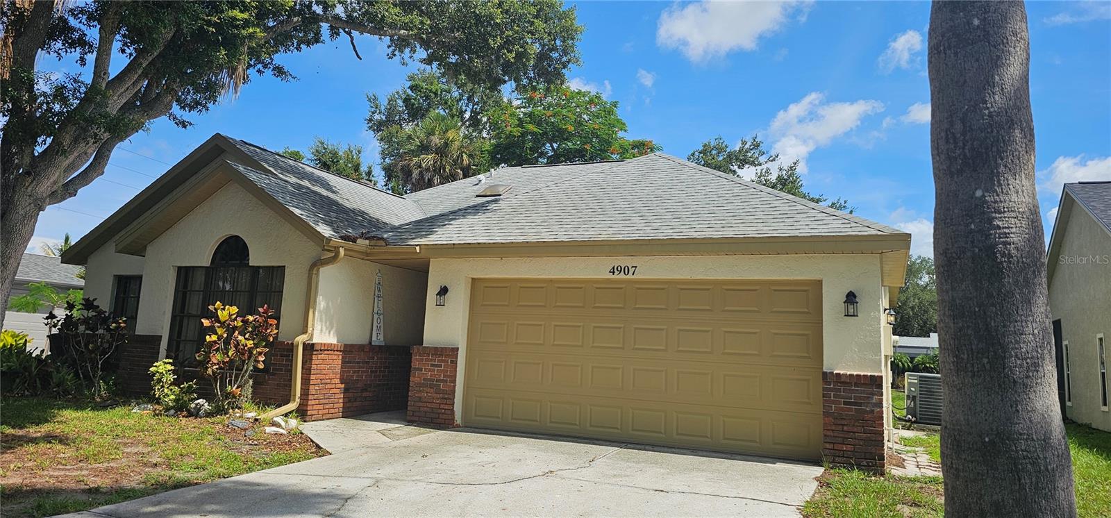 4907 82nd, Sarasota, FL 34243