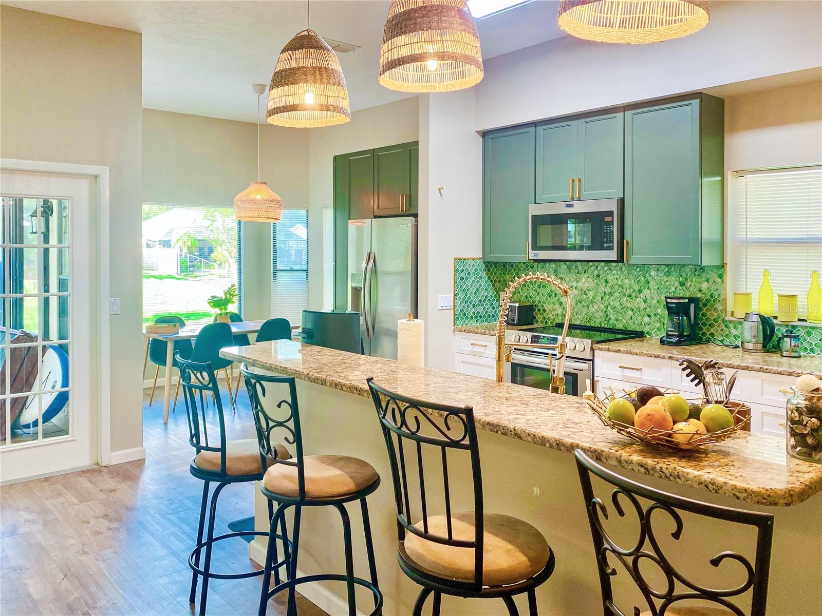 4907 82nd, Sarasota, FL 34243