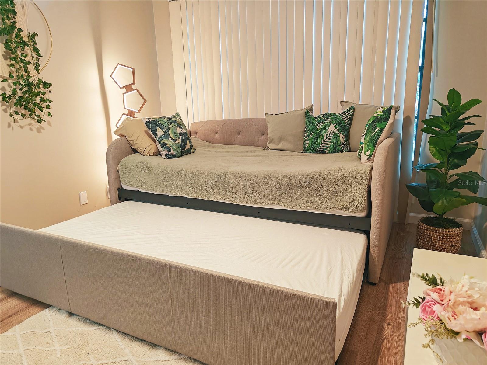 4907 82nd, Sarasota, FL 34243