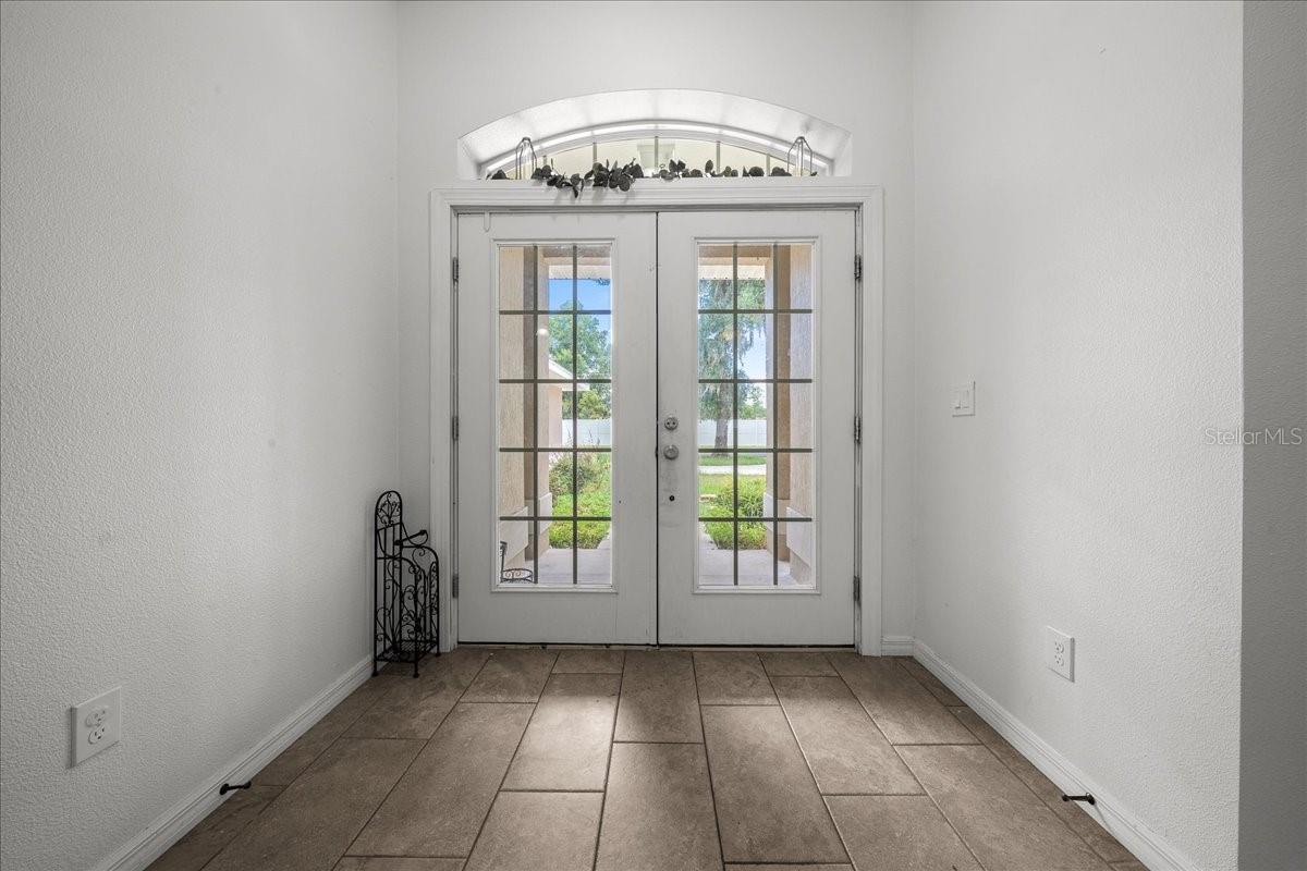 60 Owens, Umatilla, FL 32784