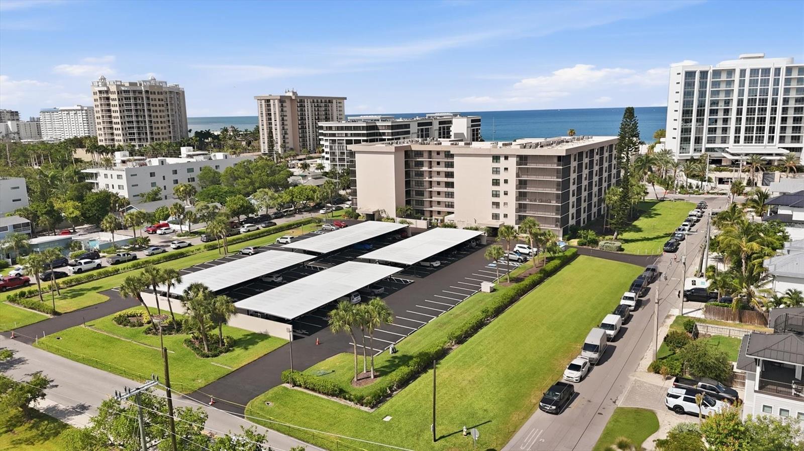 1001 Benjamin Franklin Unit 206, Sarasota, FL 34236