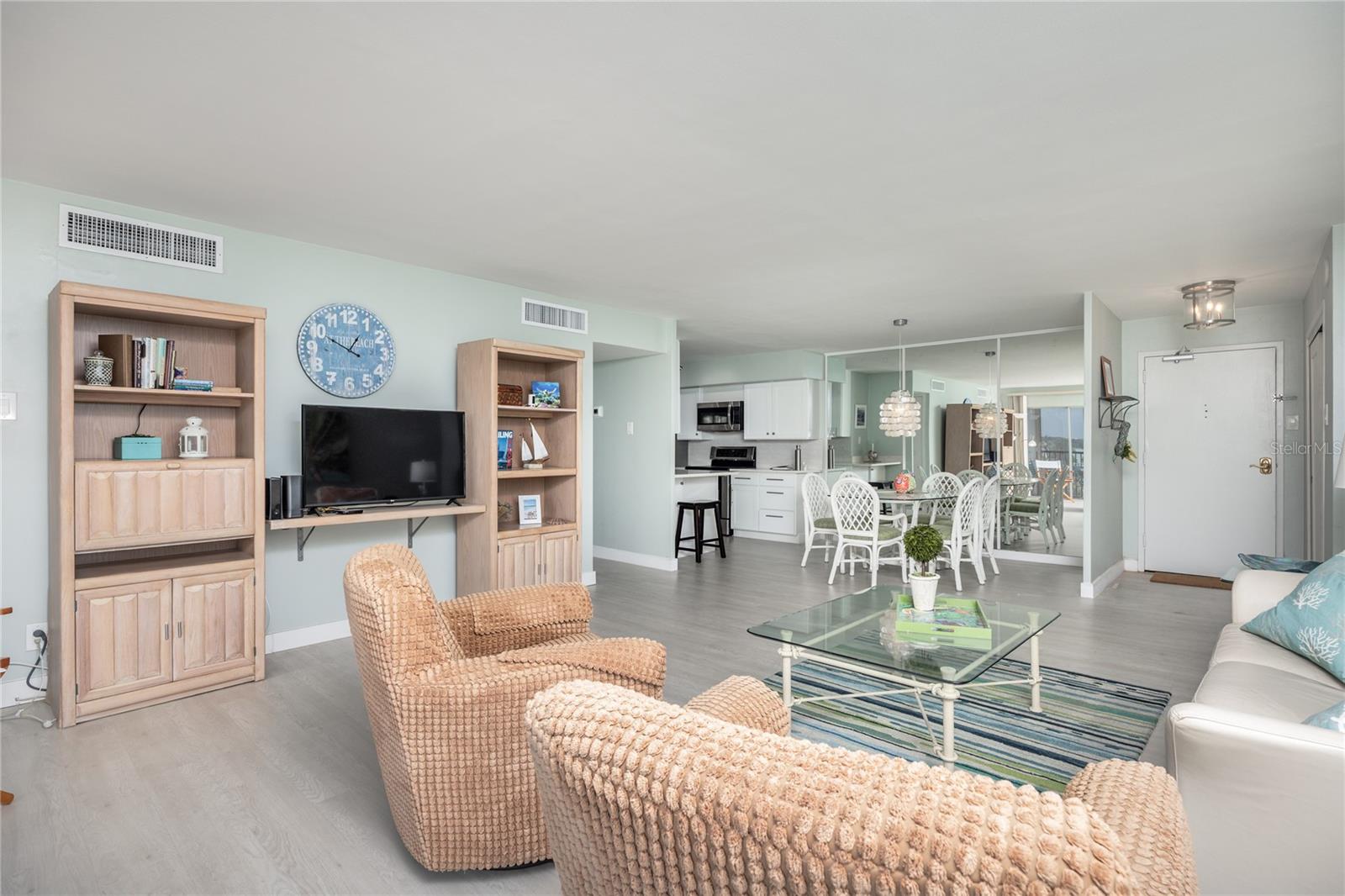 10355 Paradise Unit 412, St Petersburg, FL 33706