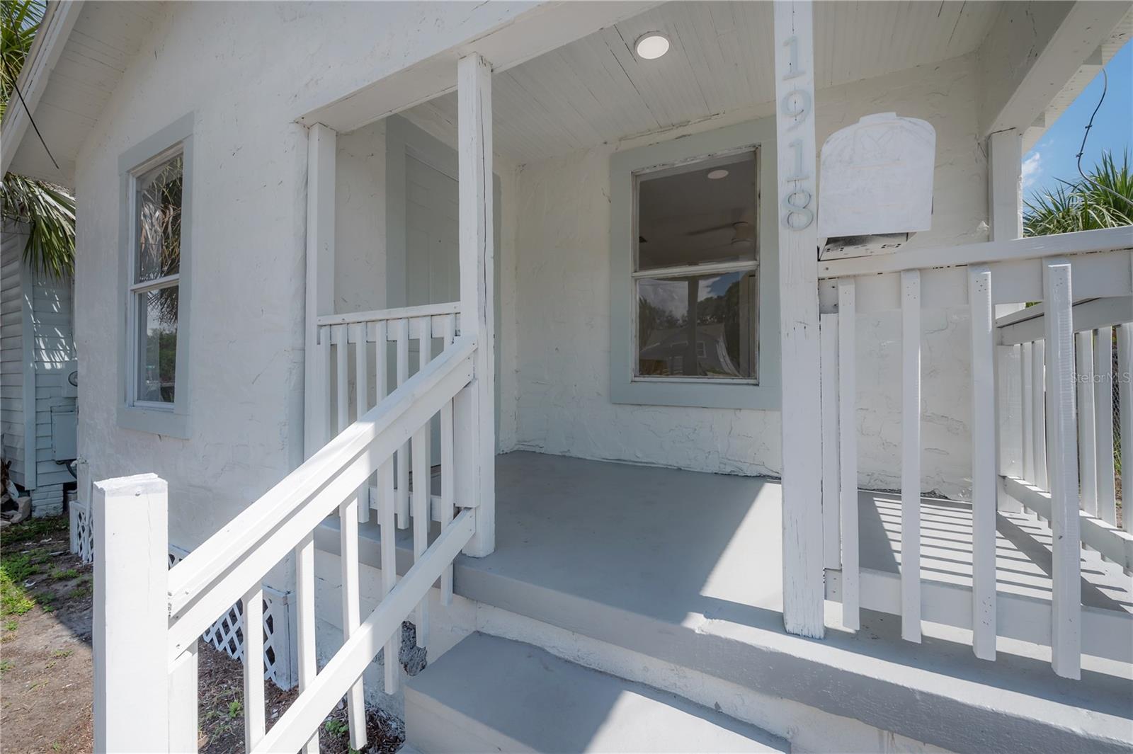 1918 21st, Tampa, FL 33605