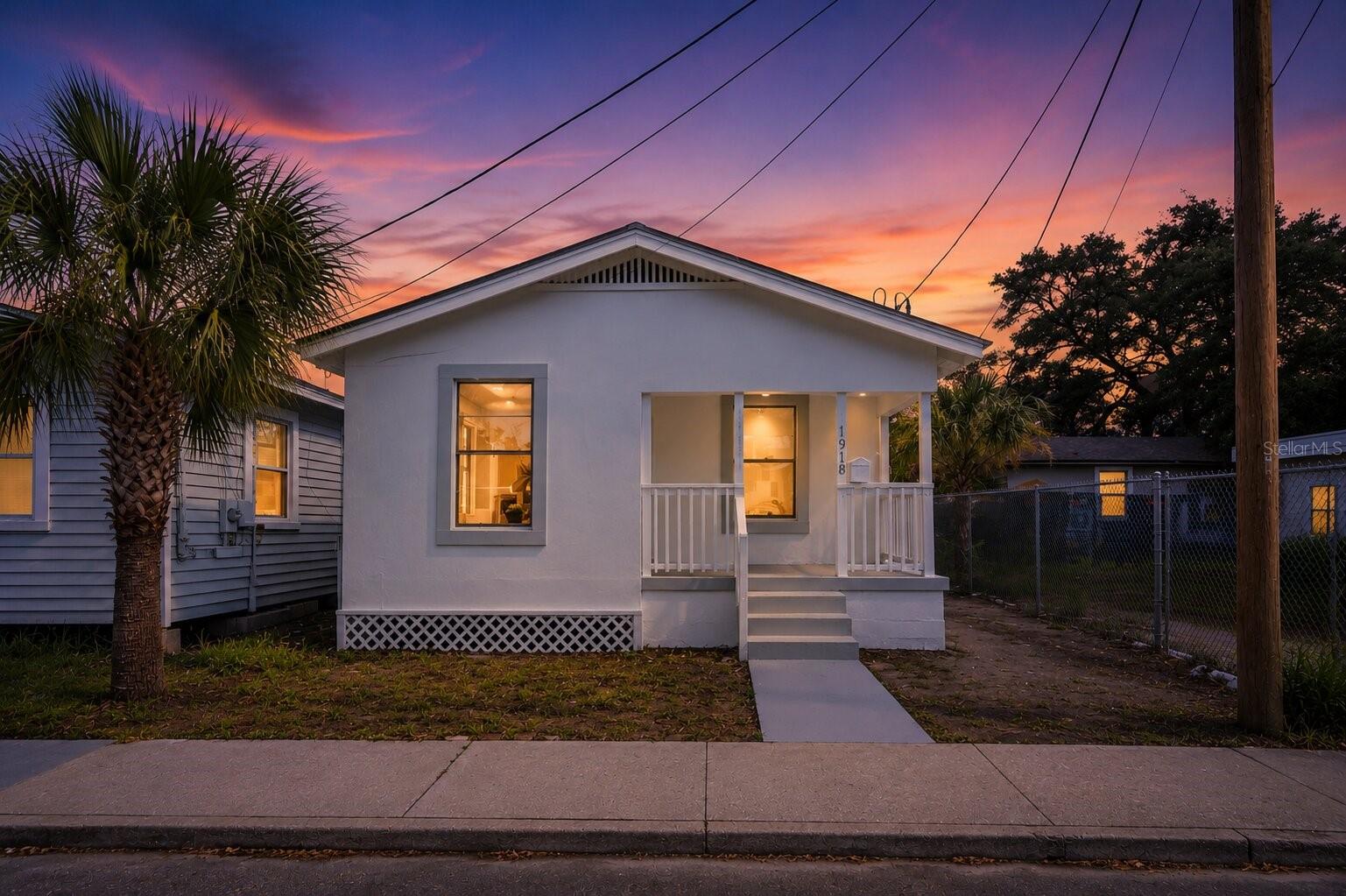 1918 21st, Tampa, FL 33605