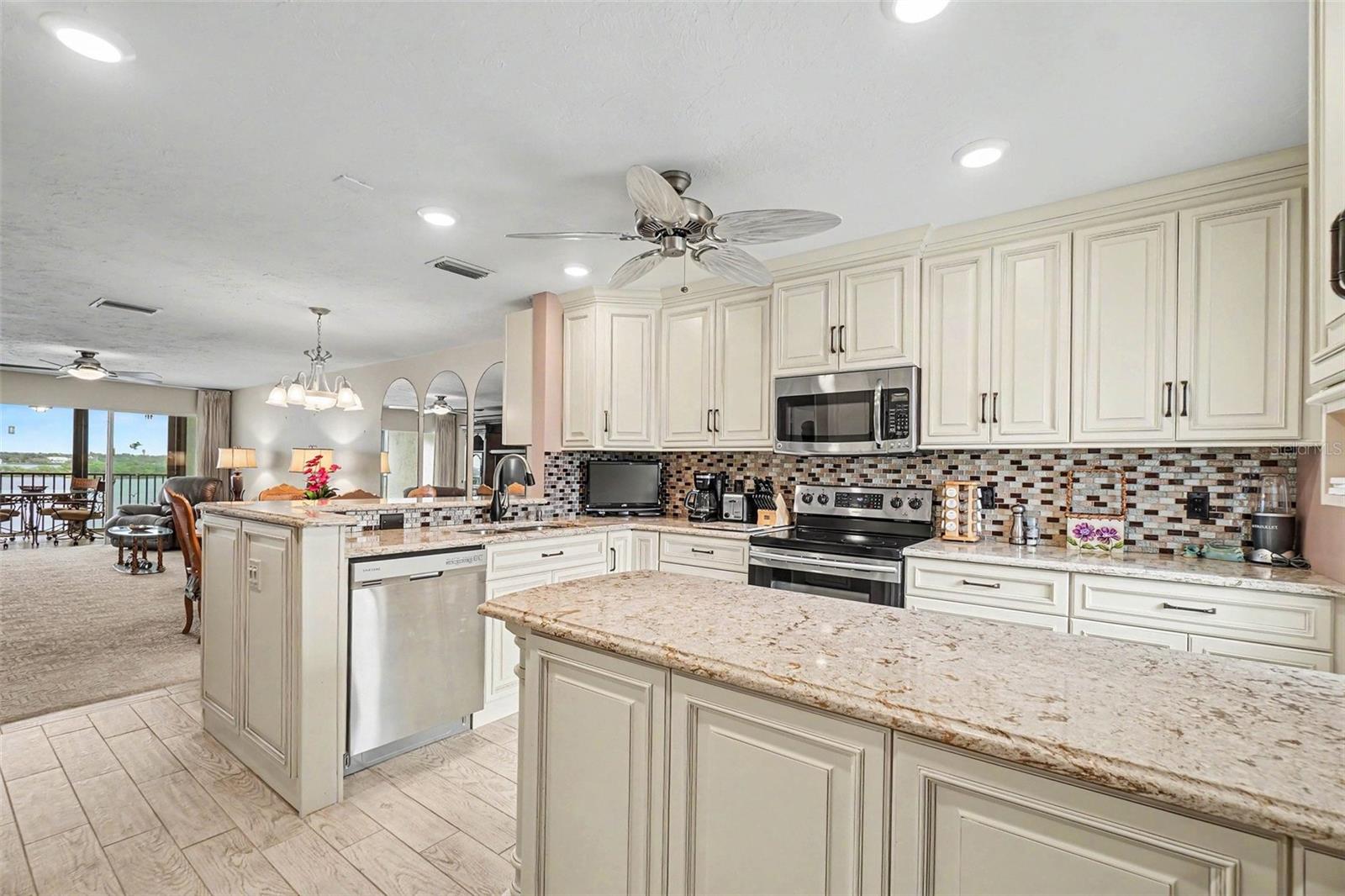 9011 Midnight Pass Unit 329, Sarasota, FL 34242